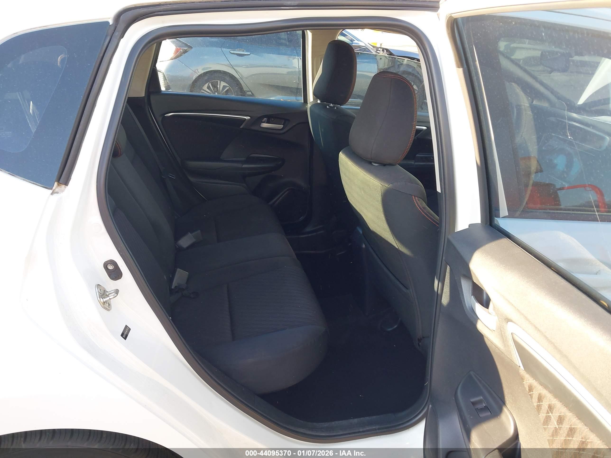 HONDA FIT image 8