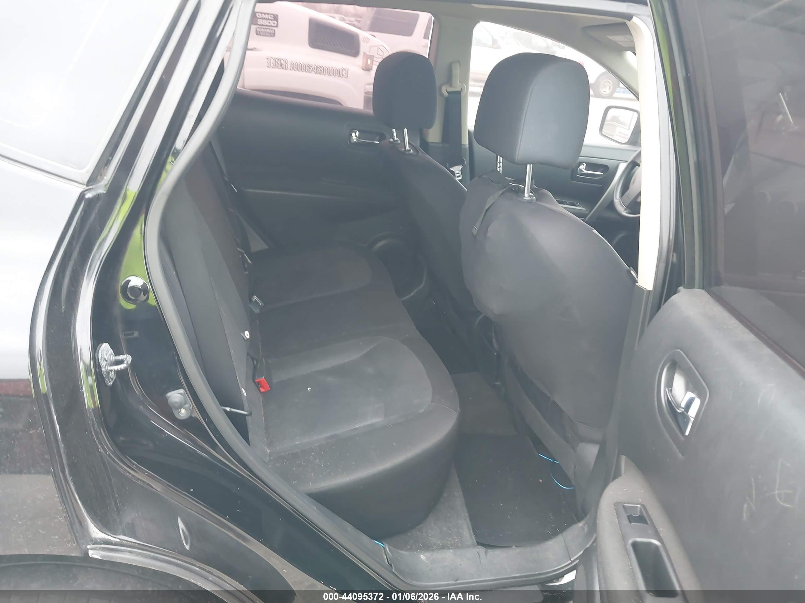 NISSAN ROGUE image 8