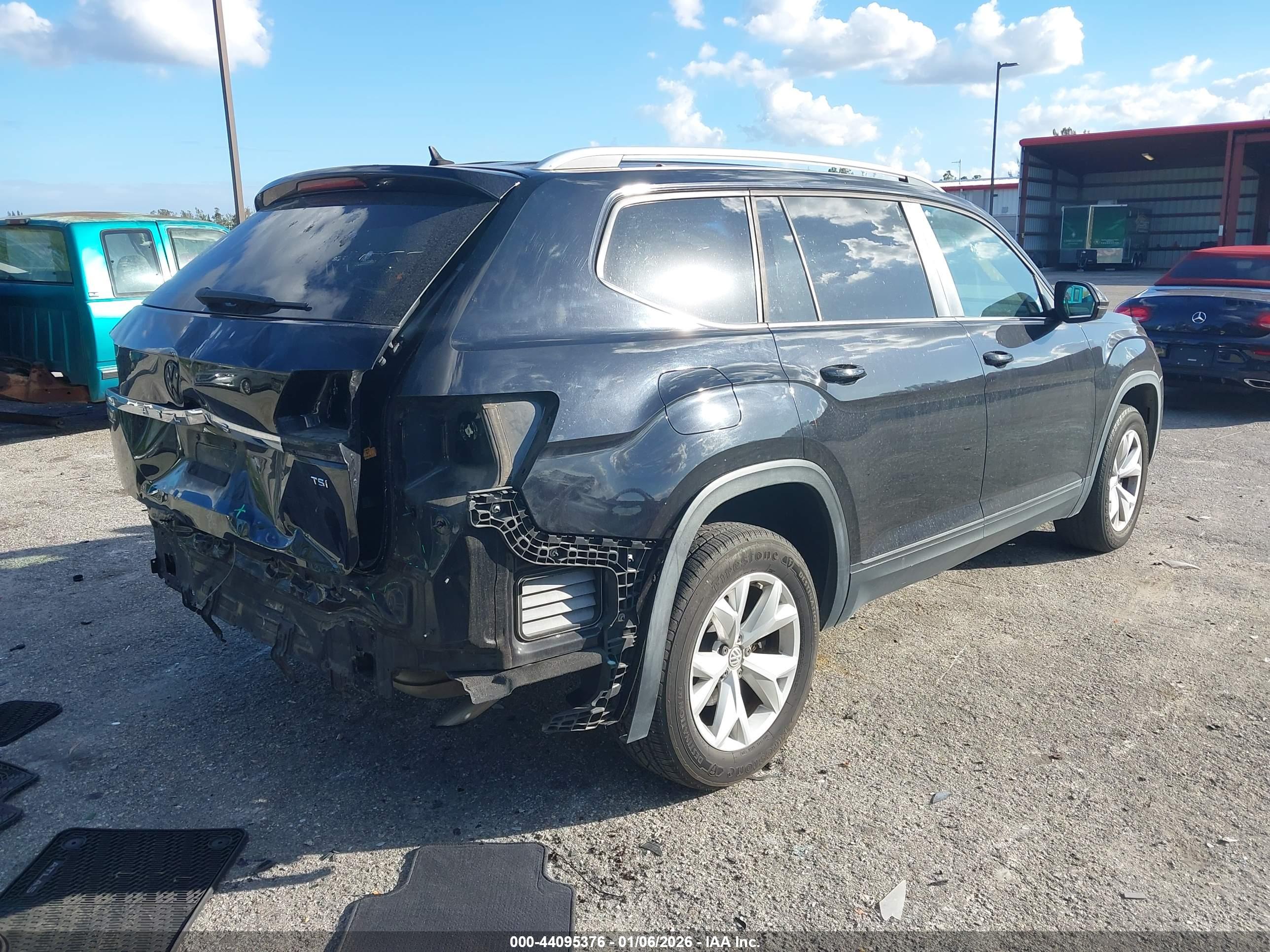 VOLKSWAGEN ATLAS image 4