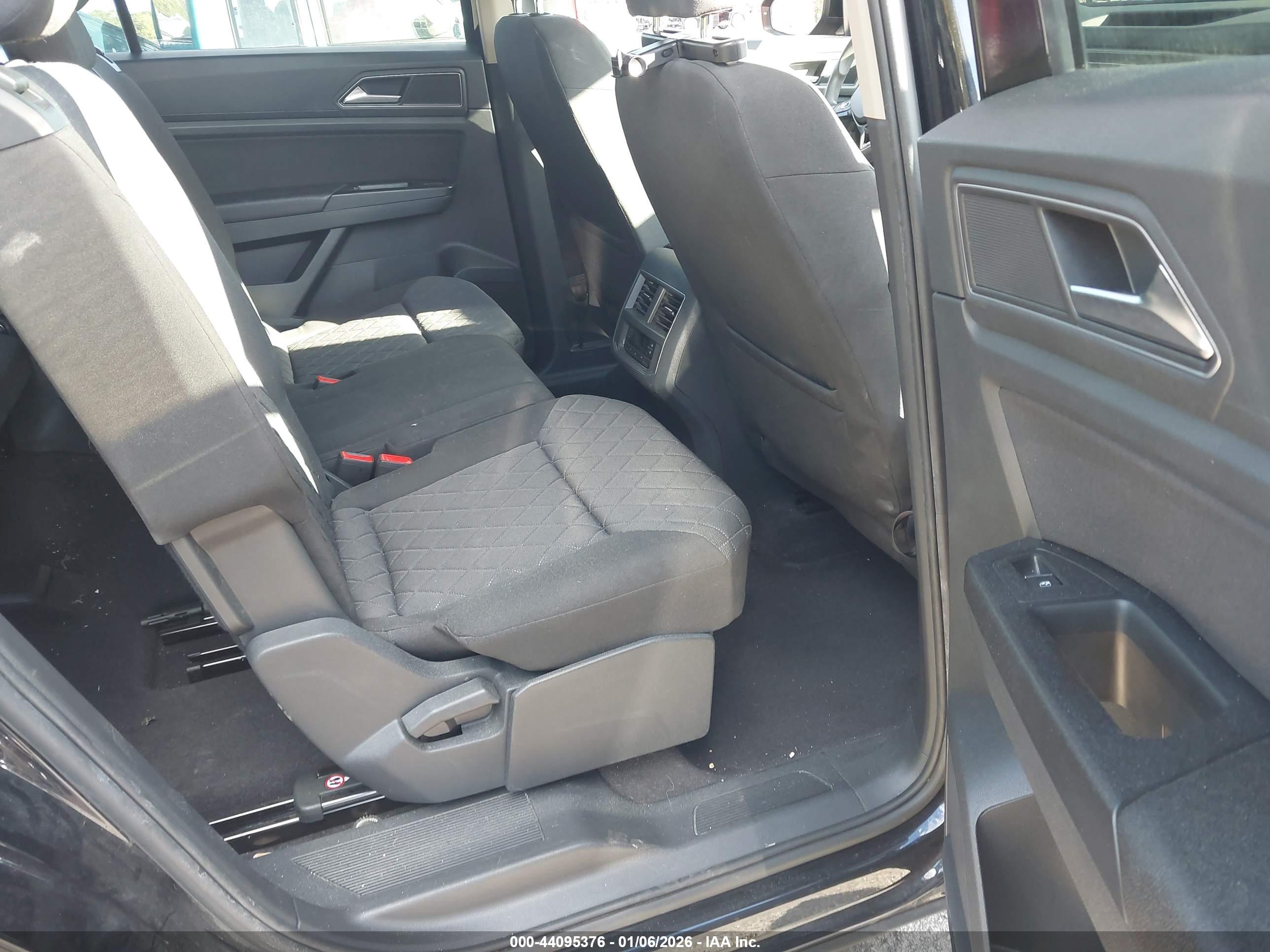 VOLKSWAGEN ATLAS image 8