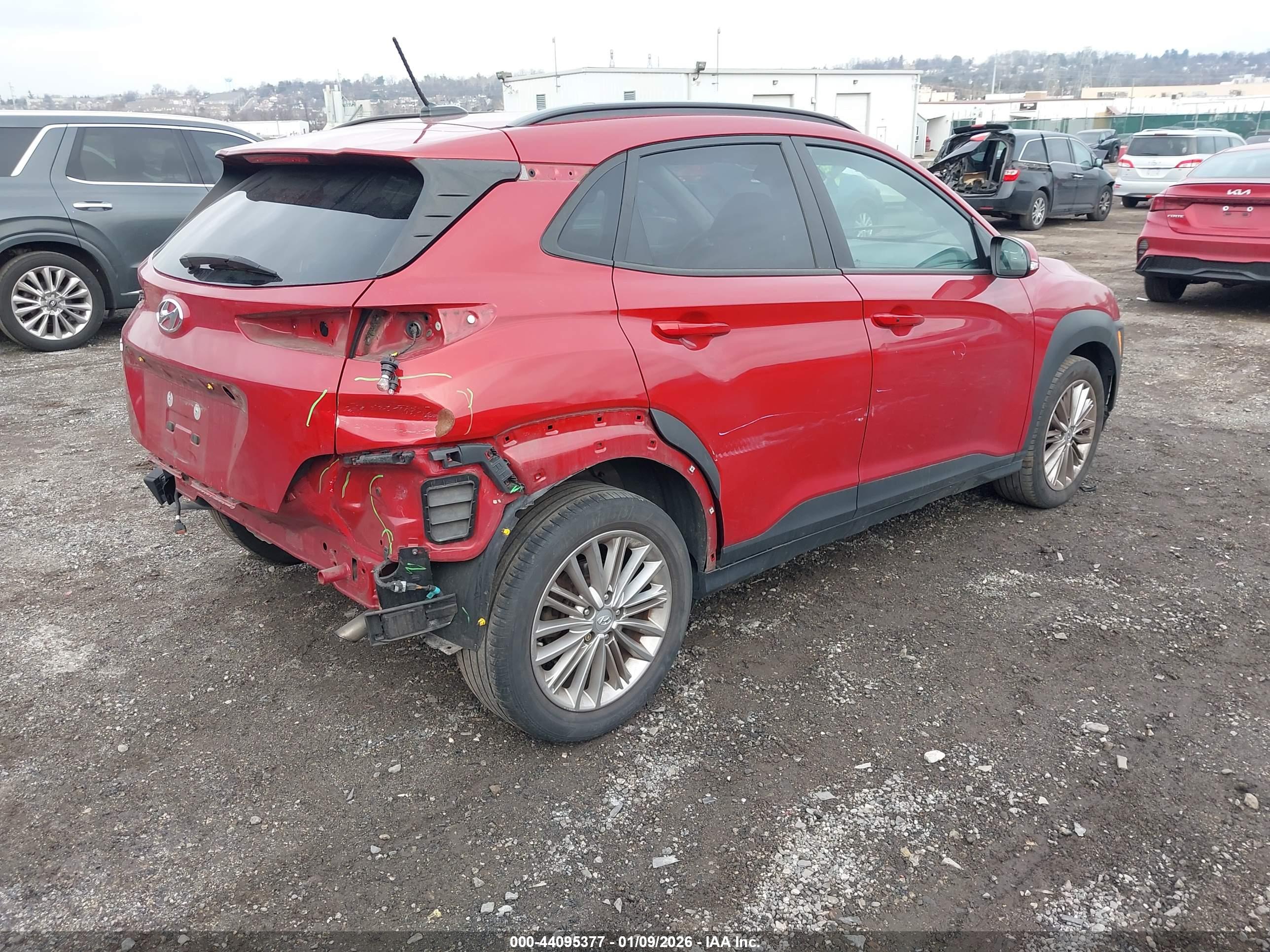HYUNDAI KONA image 4