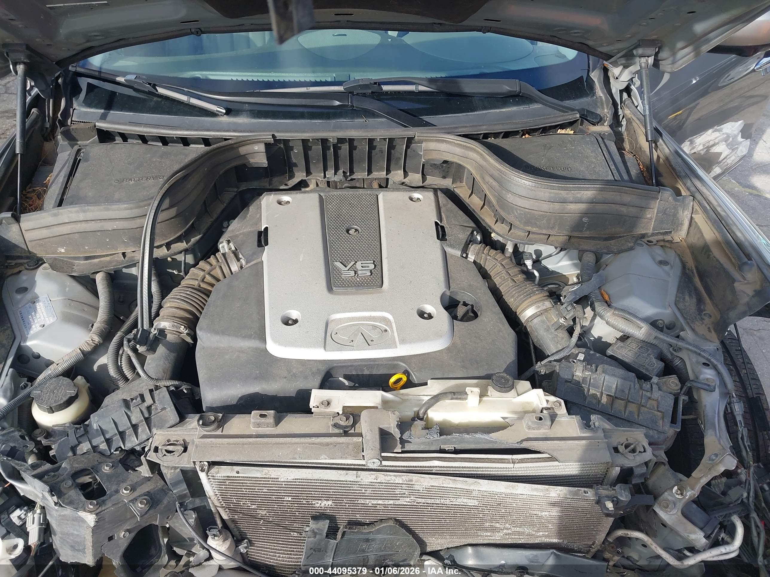 INFINITI EX35 image 10