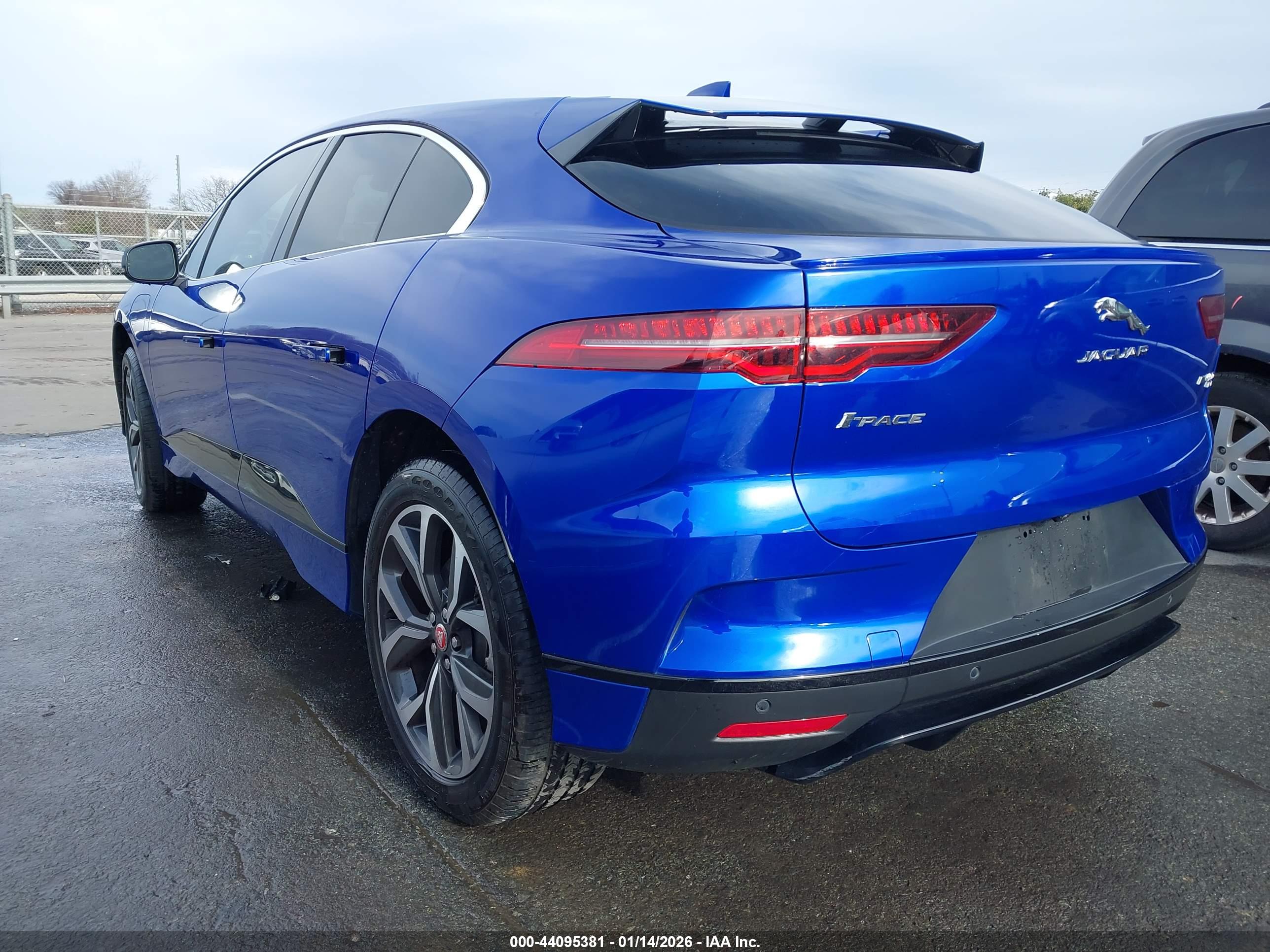 JAGUAR I-PACE image 3