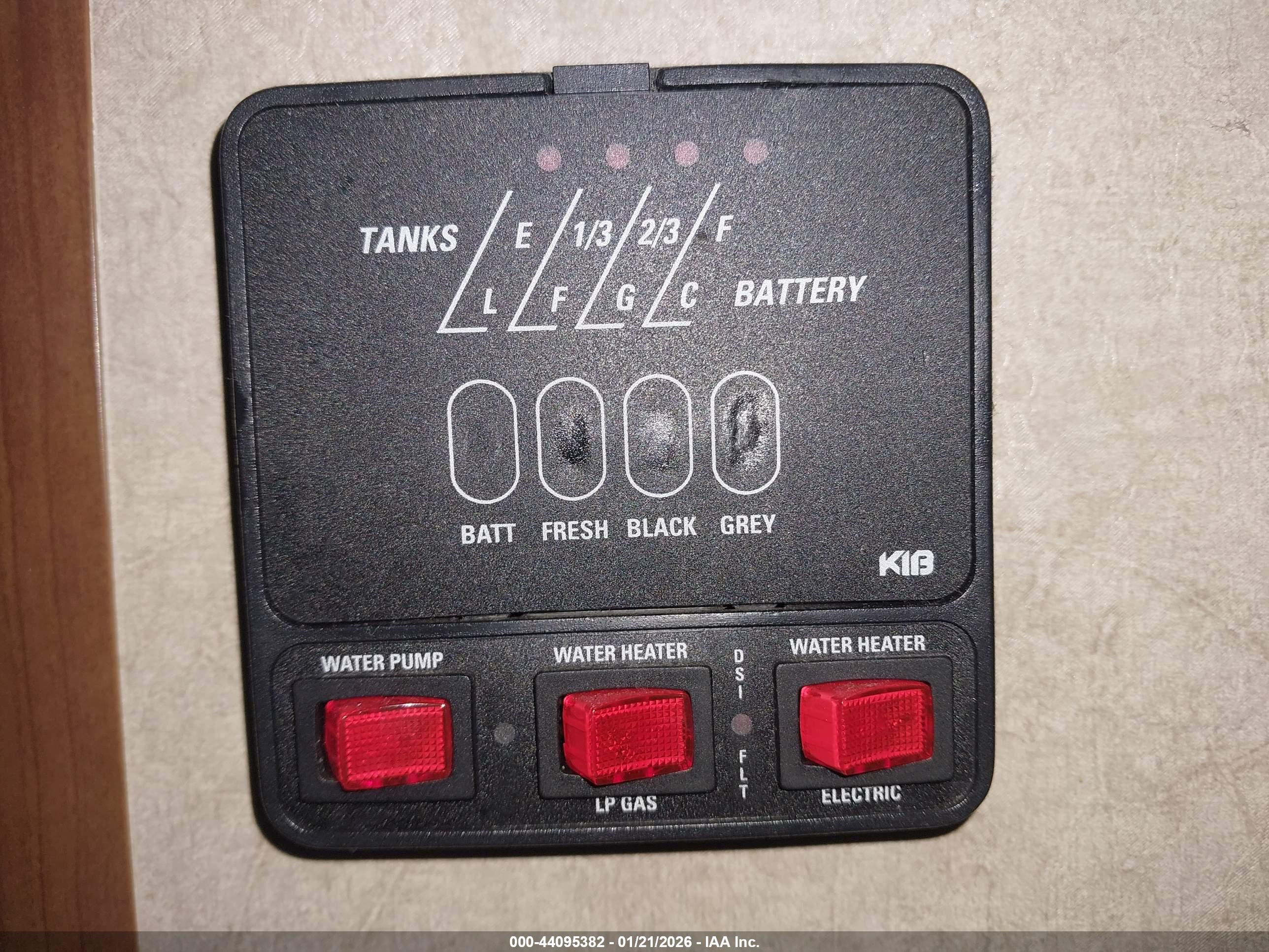 LANCE 1685 image 7
