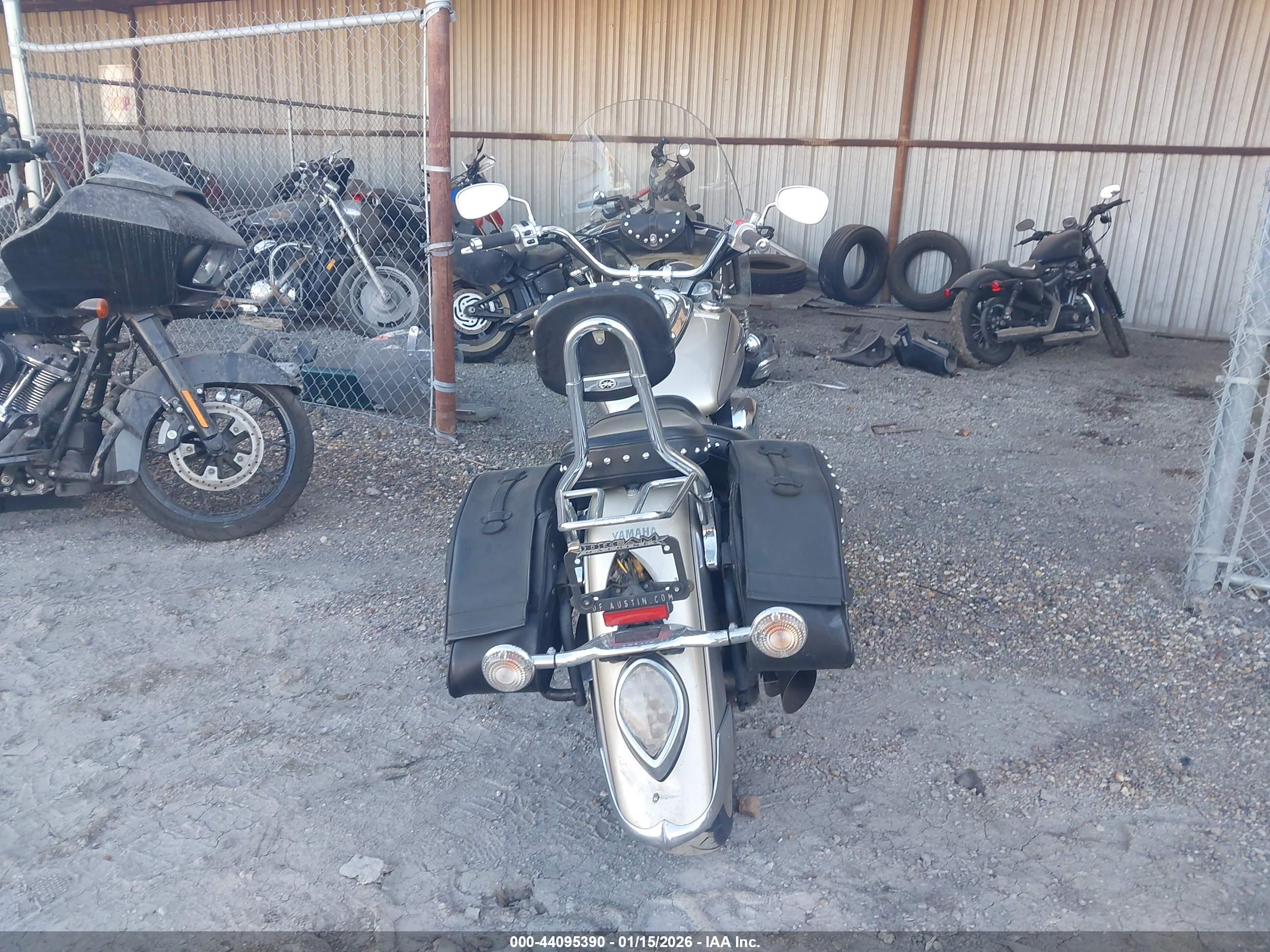 YAMAHA XV1700 image 6