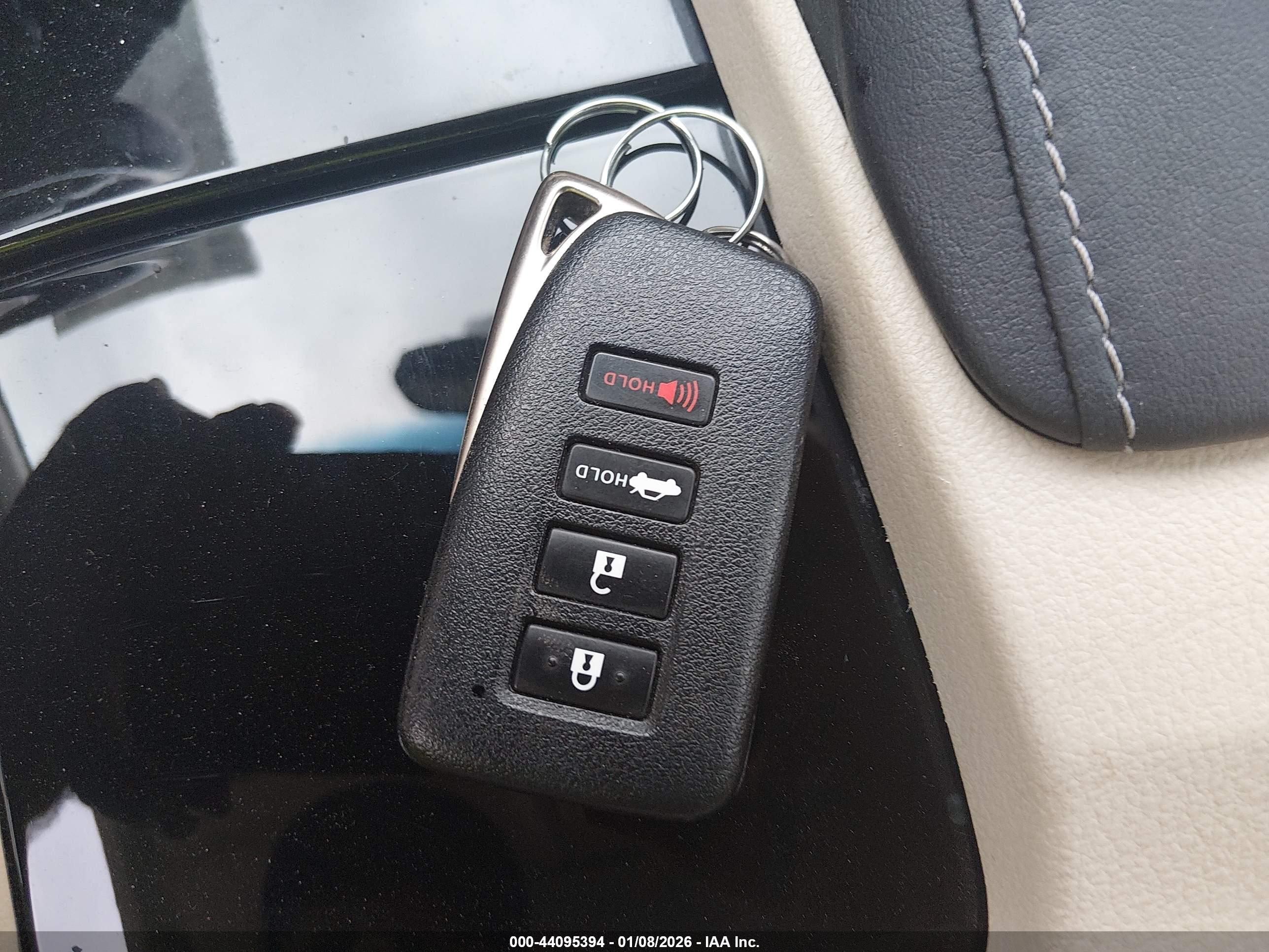 LEXUS ES image 11