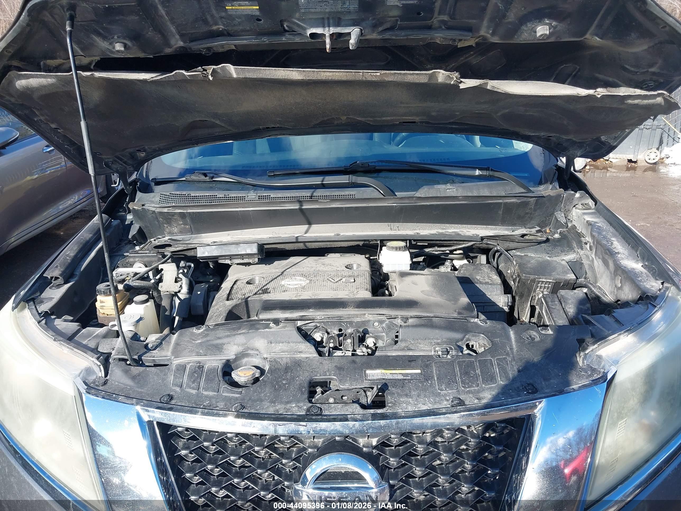 NISSAN PATHFINDER image 10