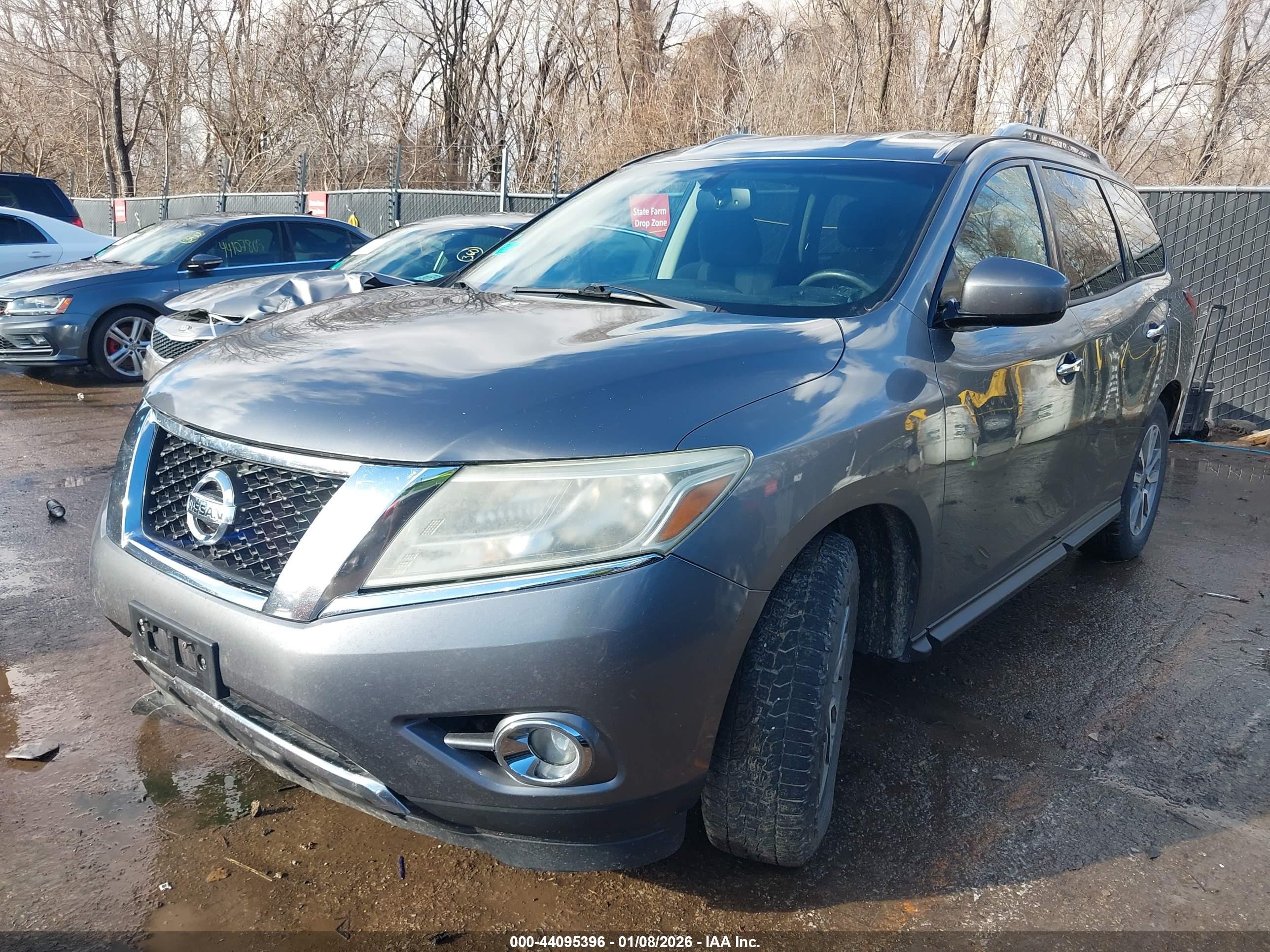 NISSAN PATHFINDER image 2