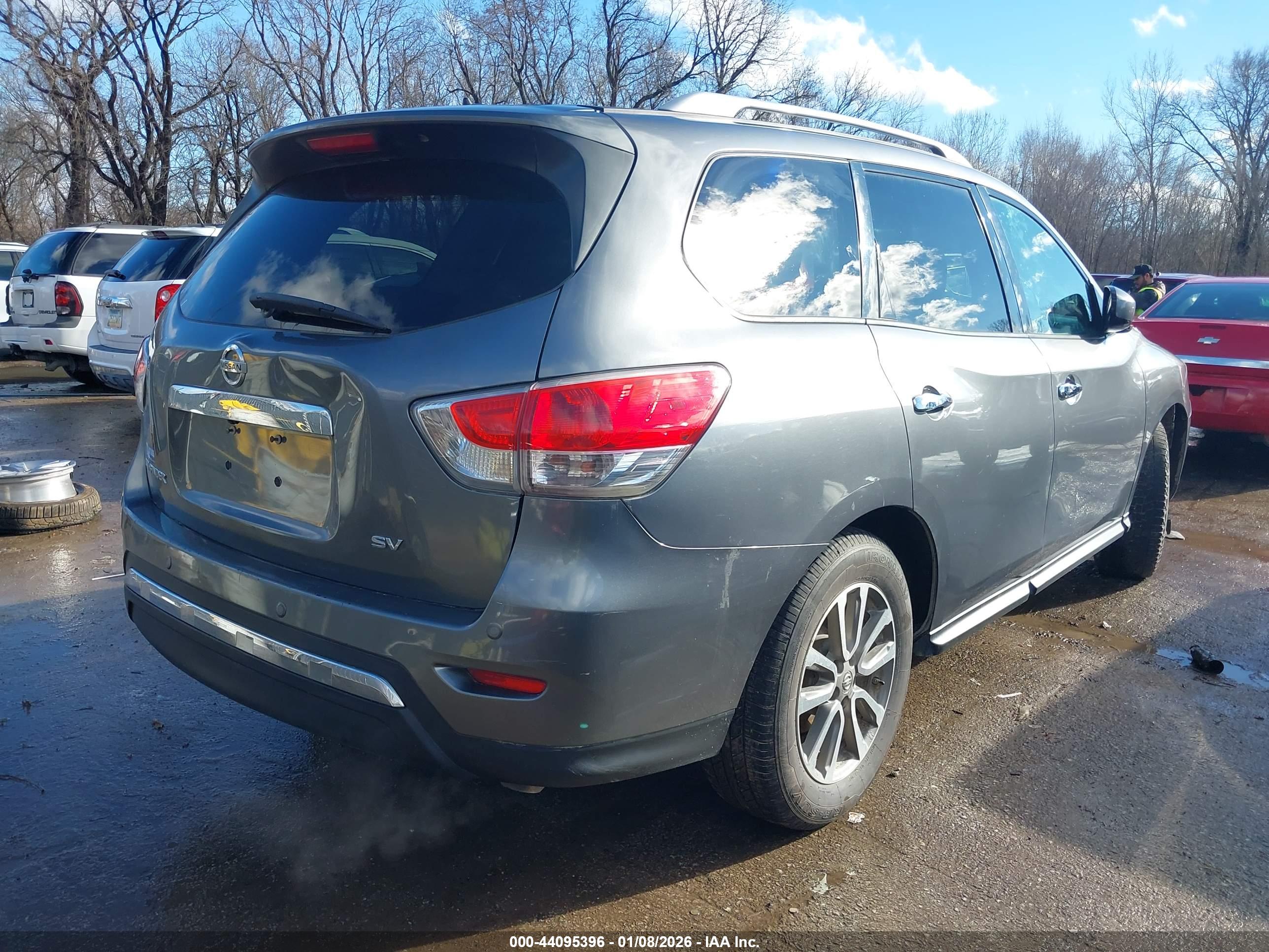 NISSAN PATHFINDER image 4