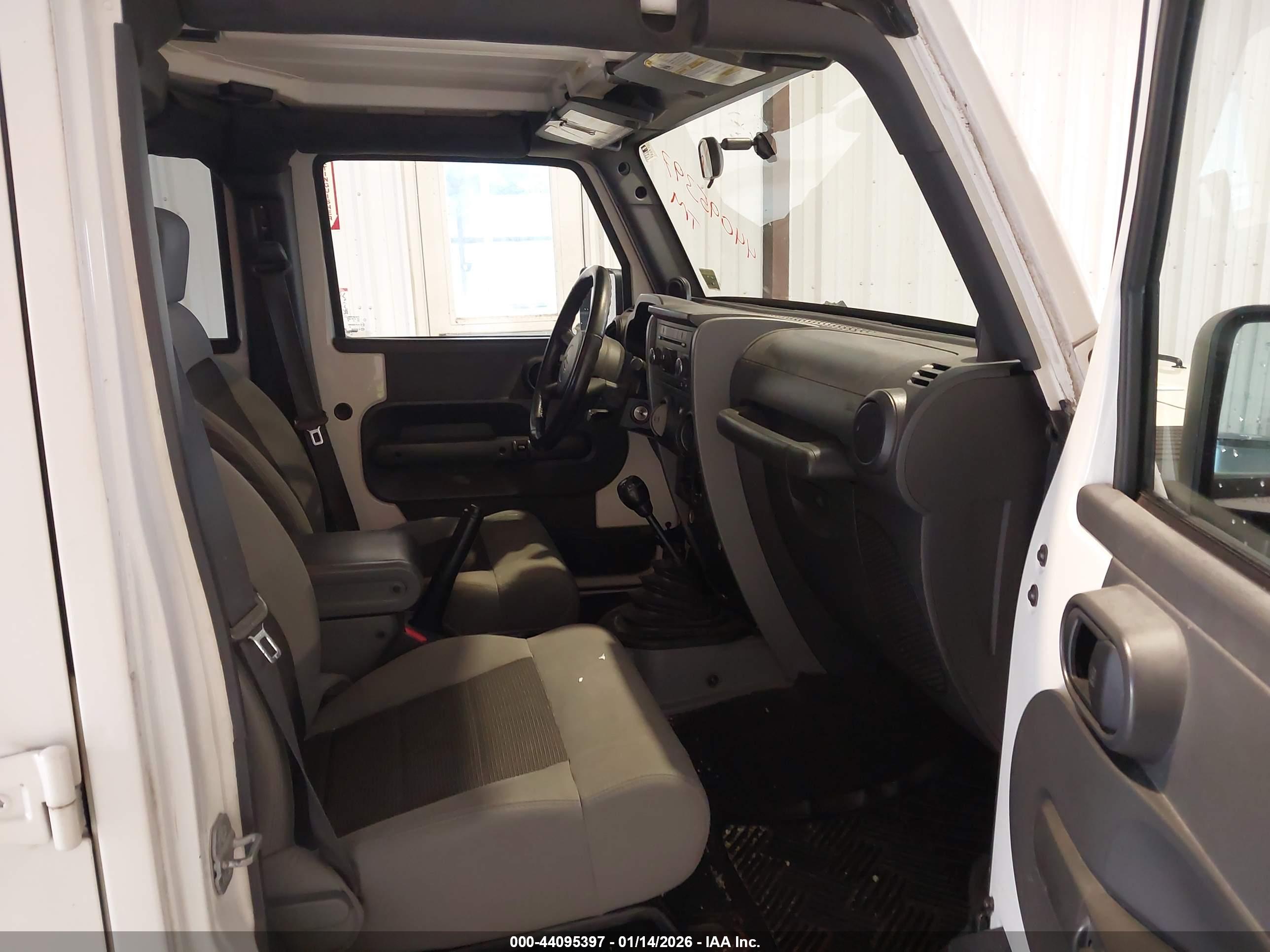 JEEP WRANGLER image 5