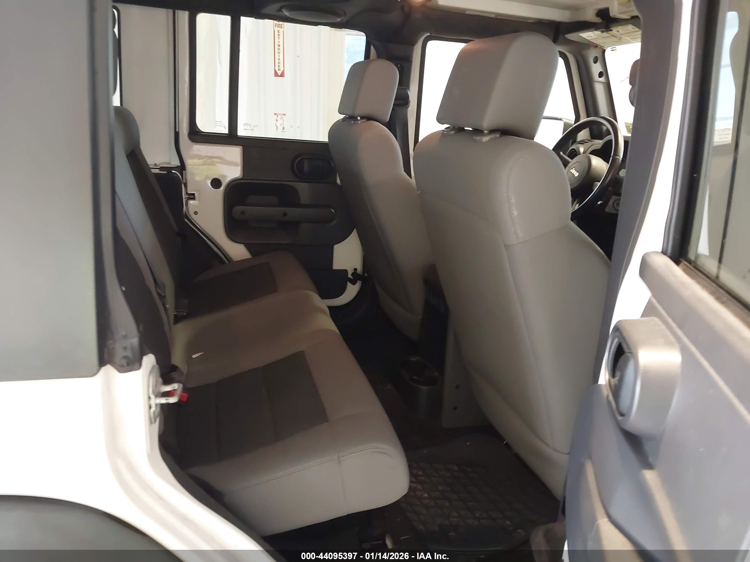 JEEP WRANGLER image 8