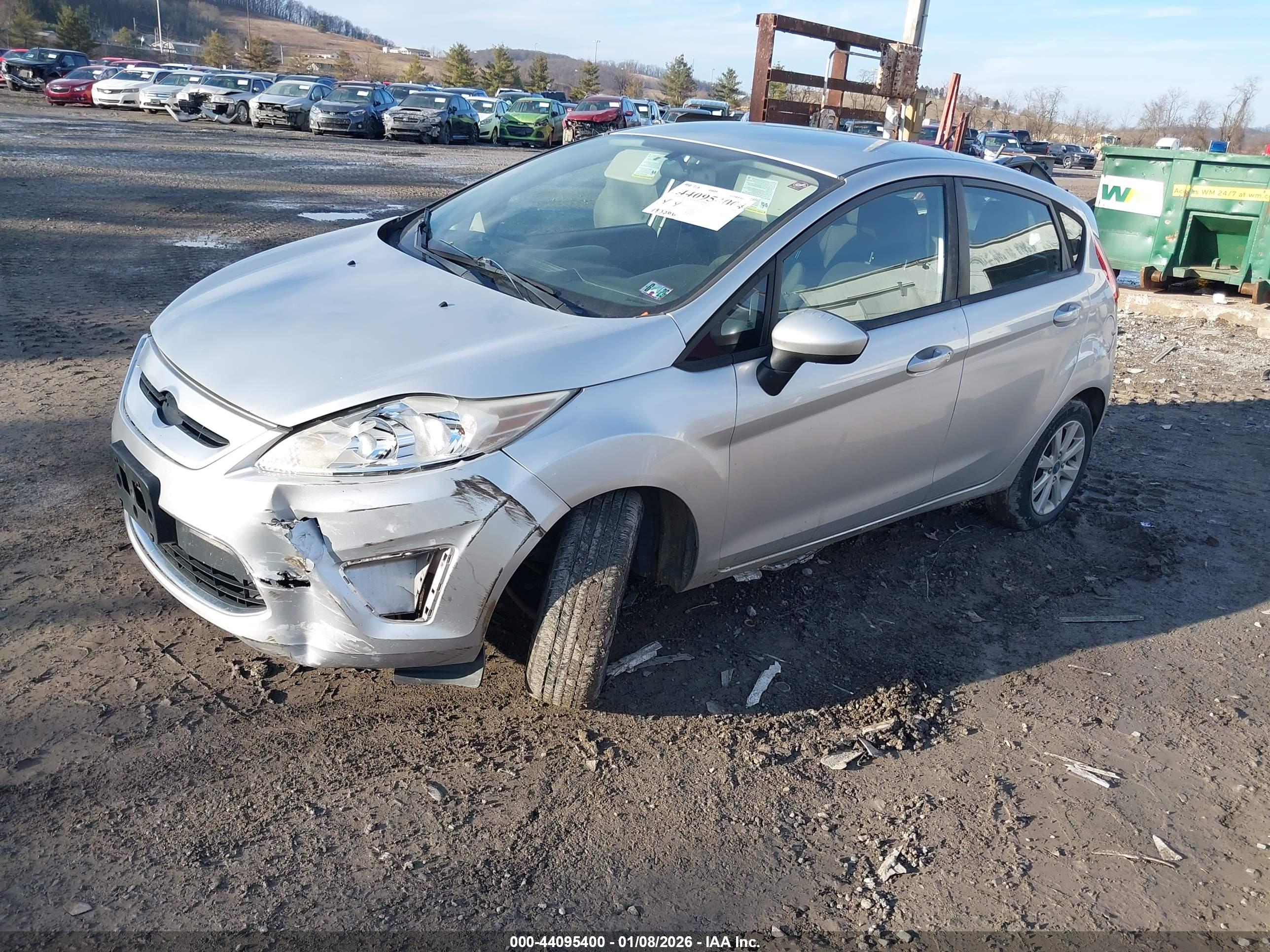 FORD FIESTA image 2