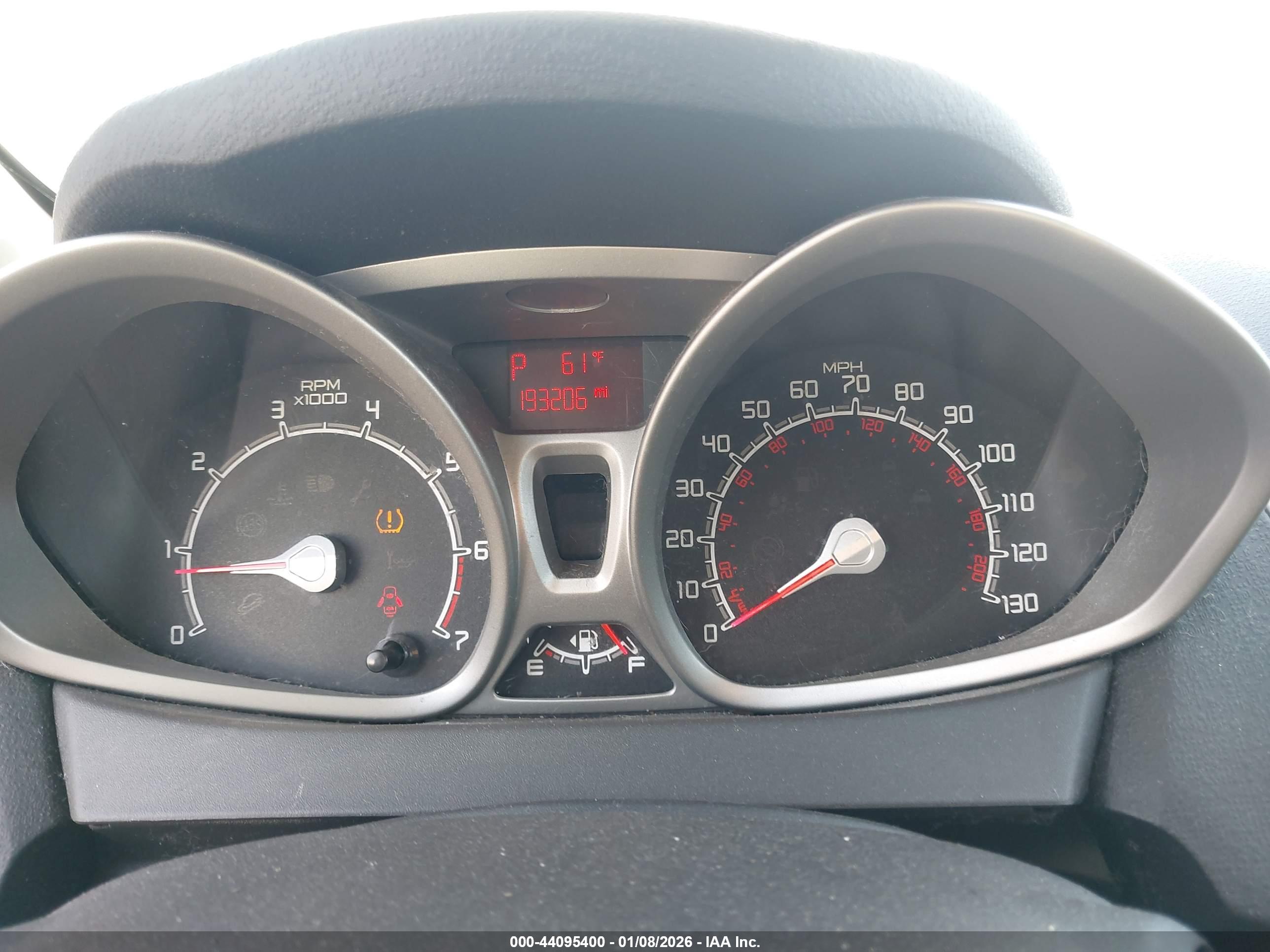 FORD FIESTA image 7