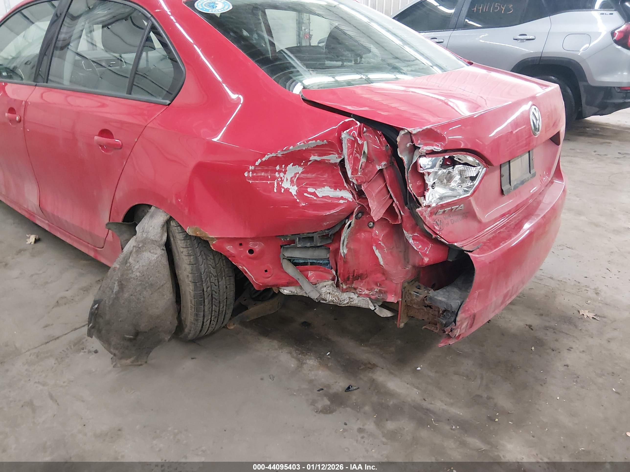 VOLKSWAGEN JETTA image 6