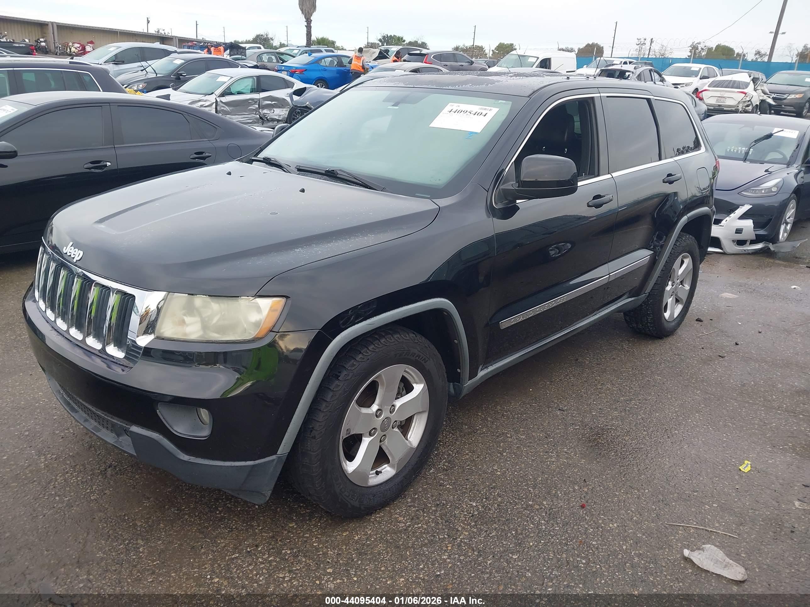 JEEP GRAND image 2