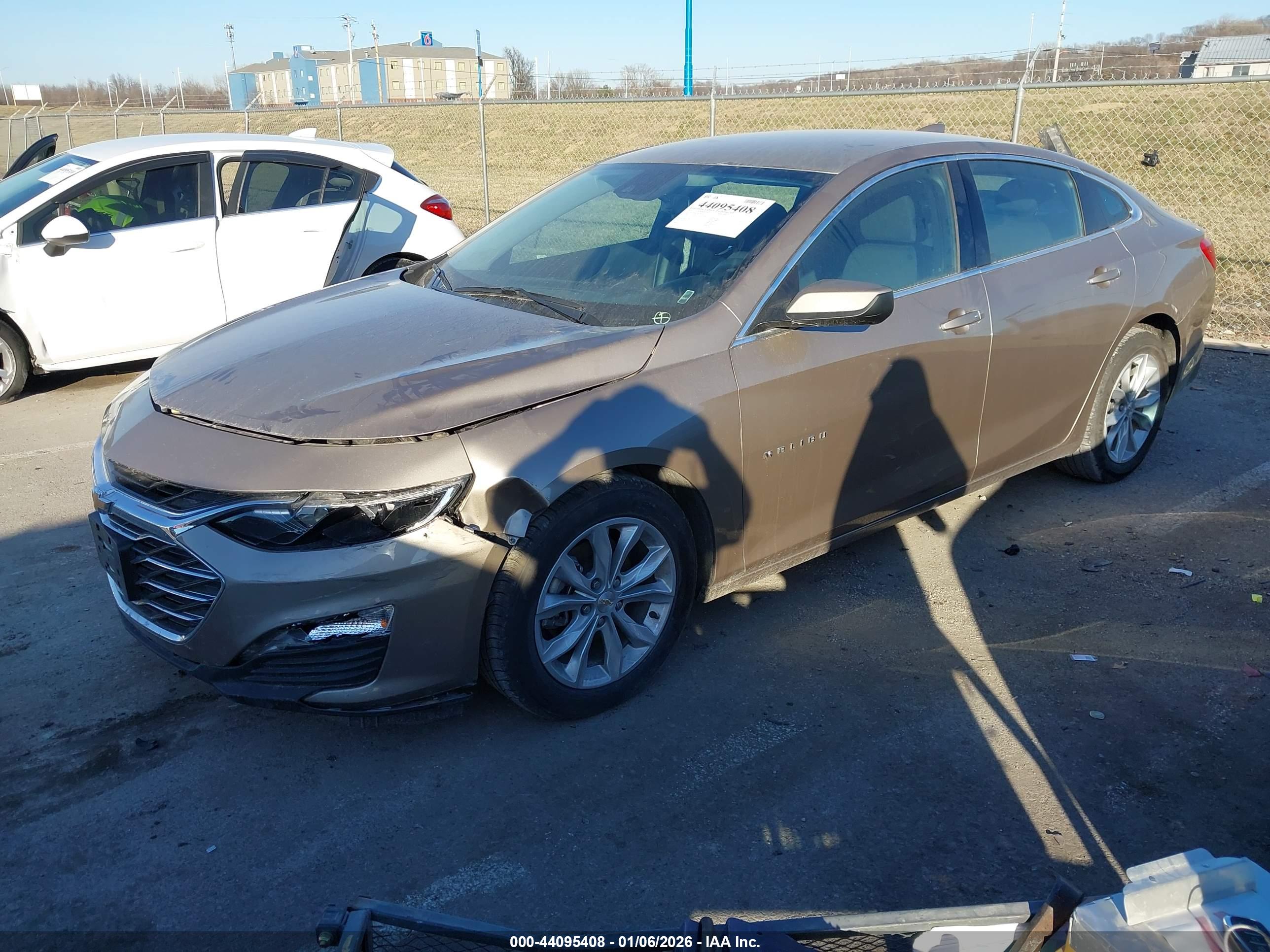 CHEVROLET MALIBU image 2