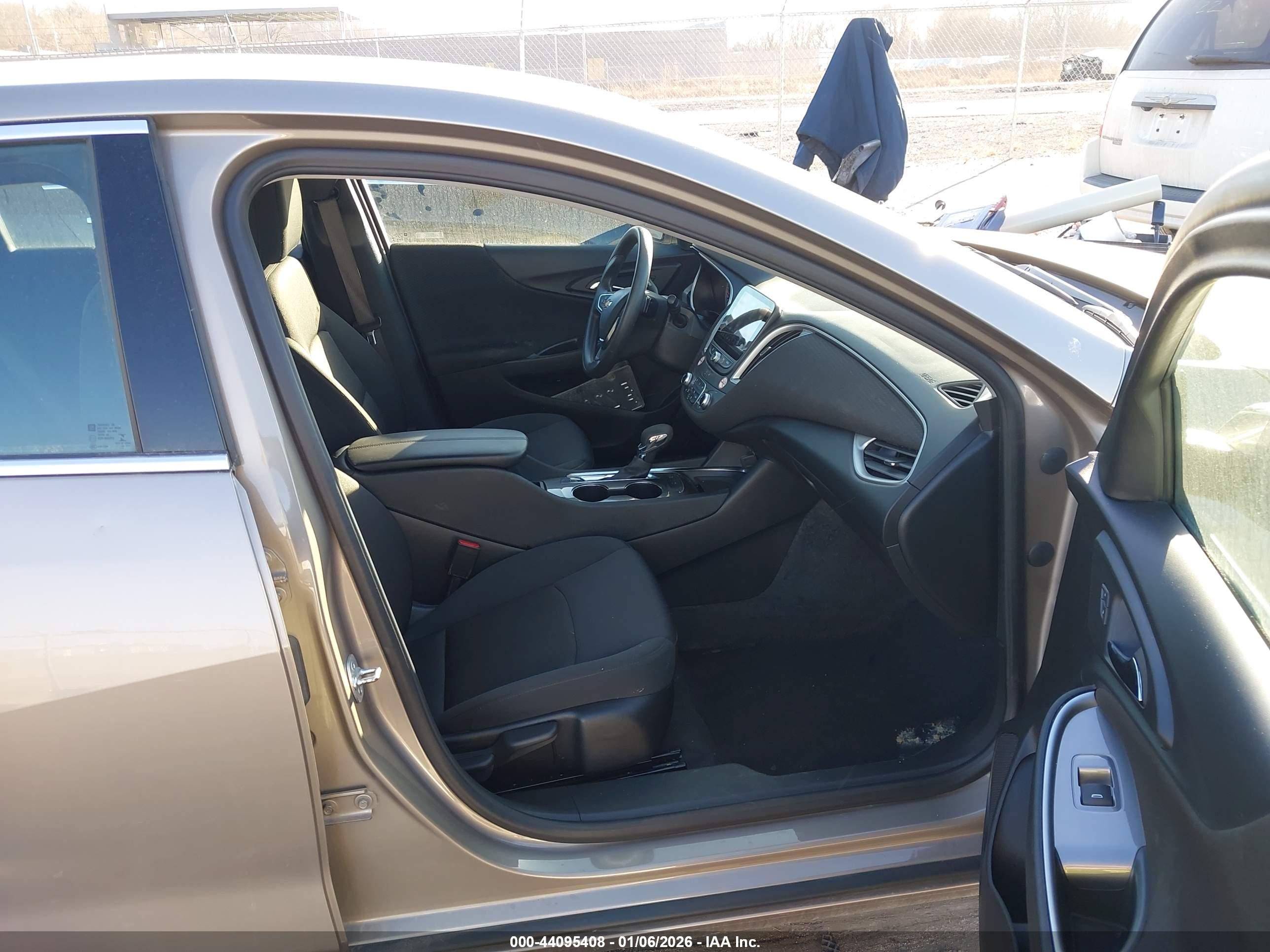 CHEVROLET MALIBU image 5