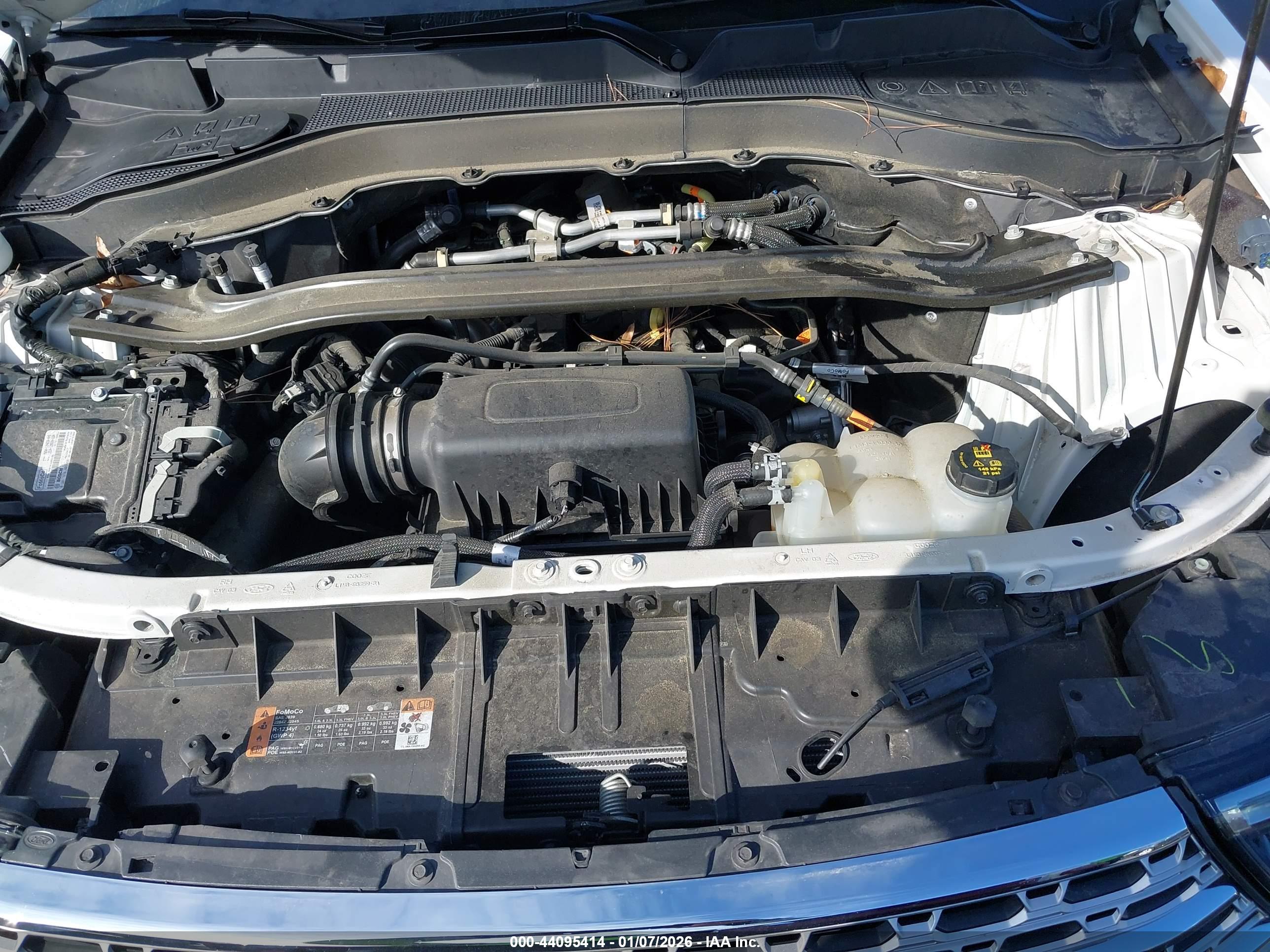 FORD EXPLORER image 10
