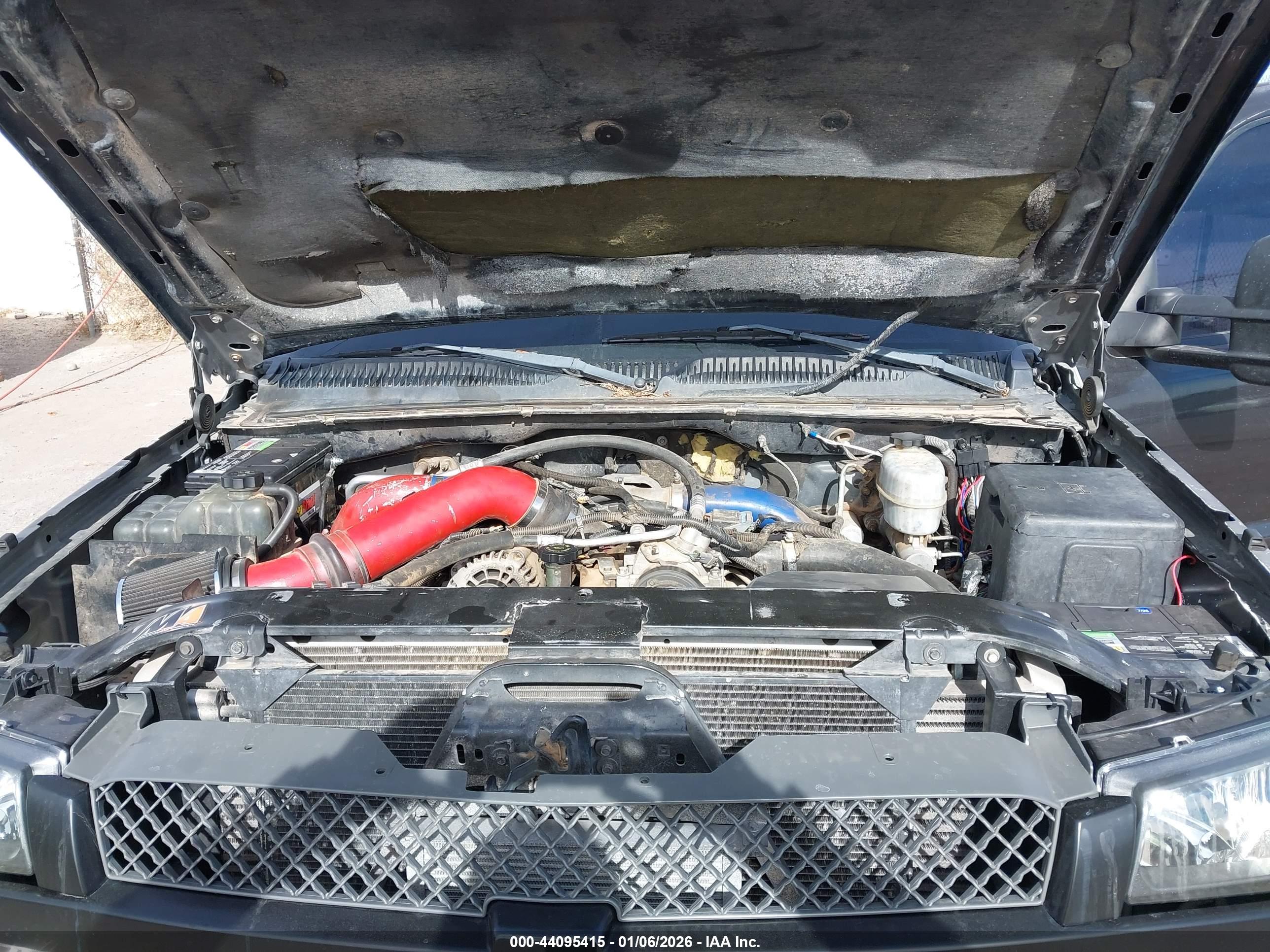 CHEVROLET SILVERADO image 10