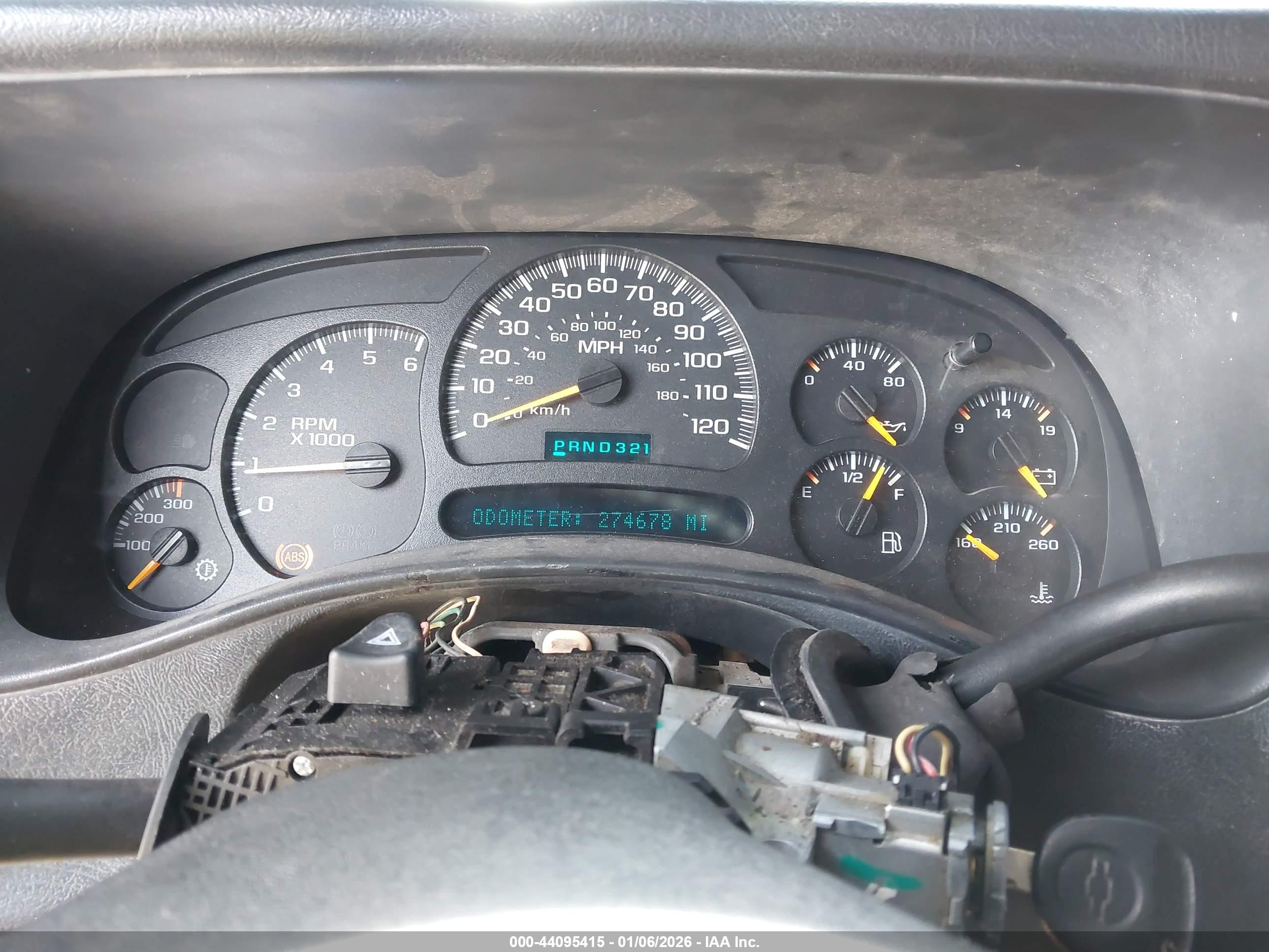CHEVROLET SILVERADO image 7