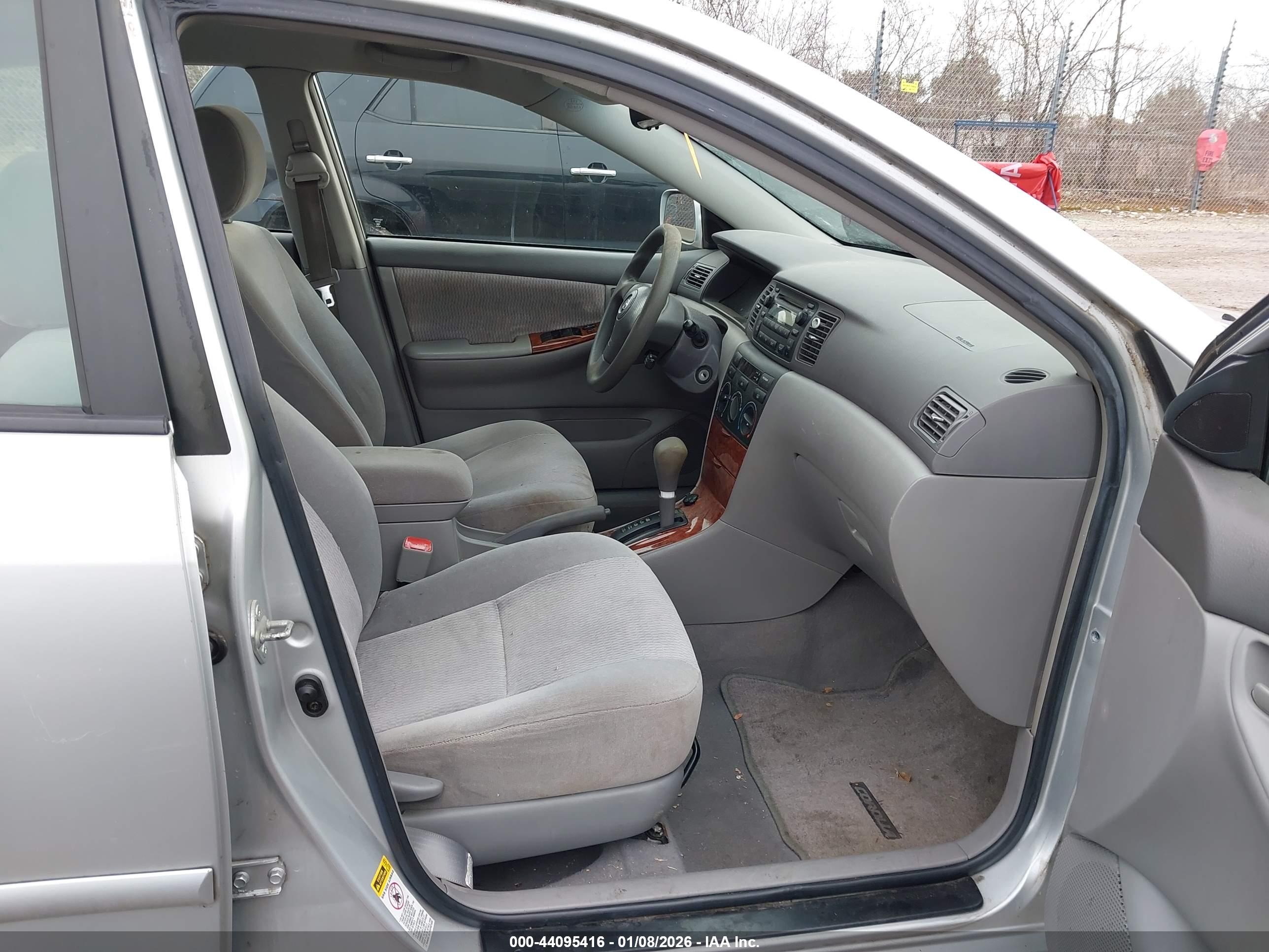 TOYOTA COROLLA image 5