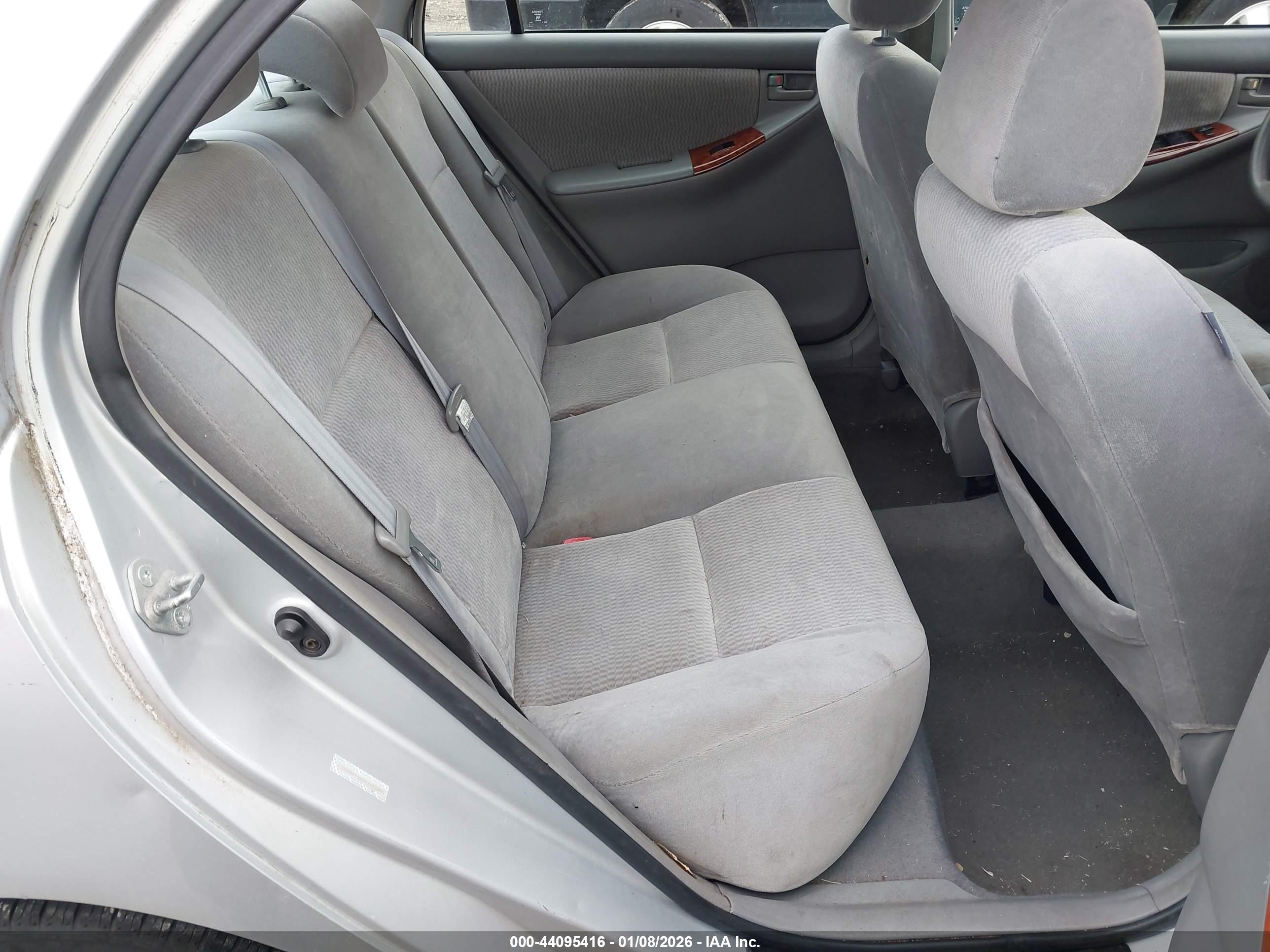 TOYOTA COROLLA image 8