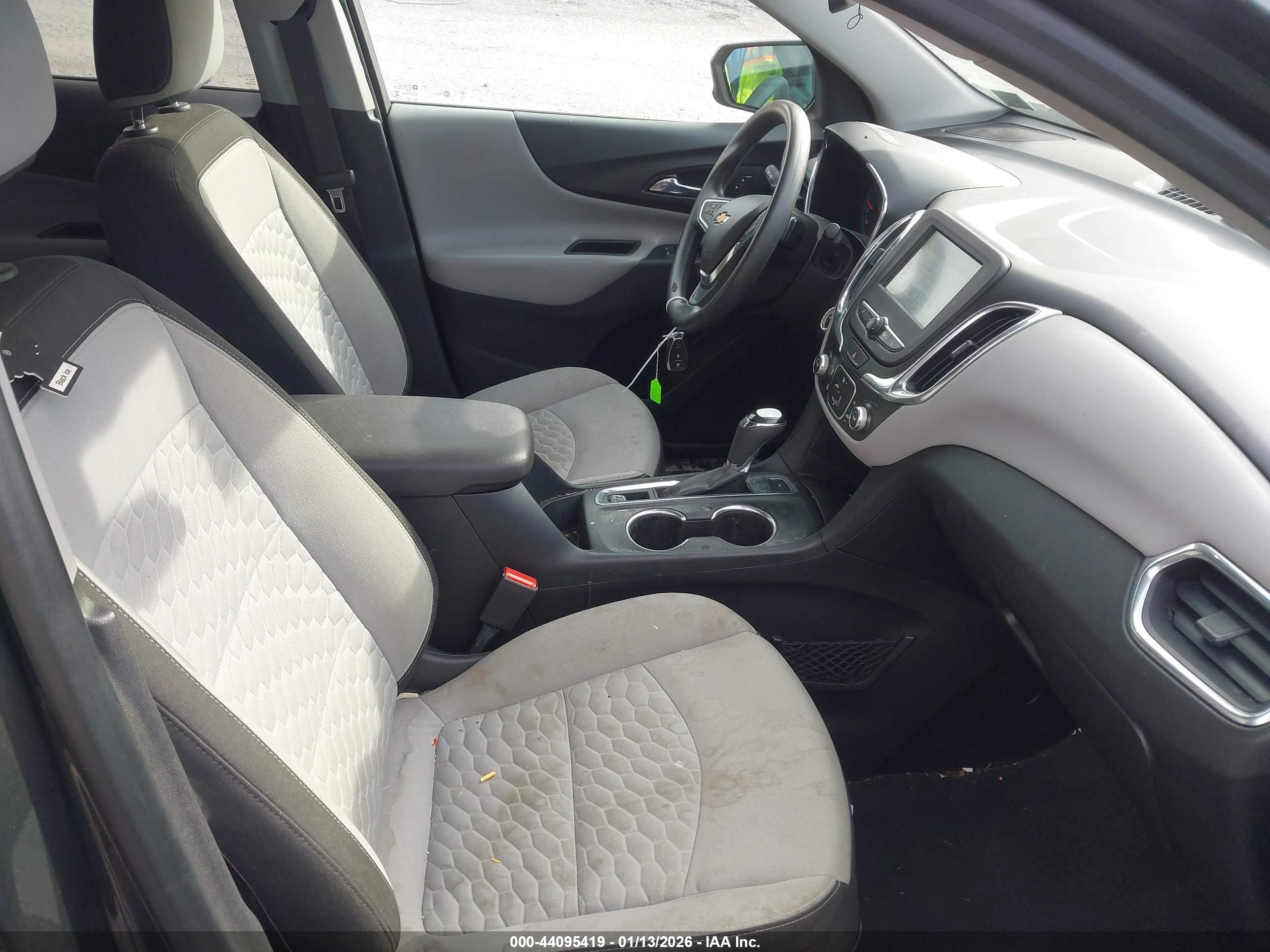 CHEVROLET EQUINOX image 5