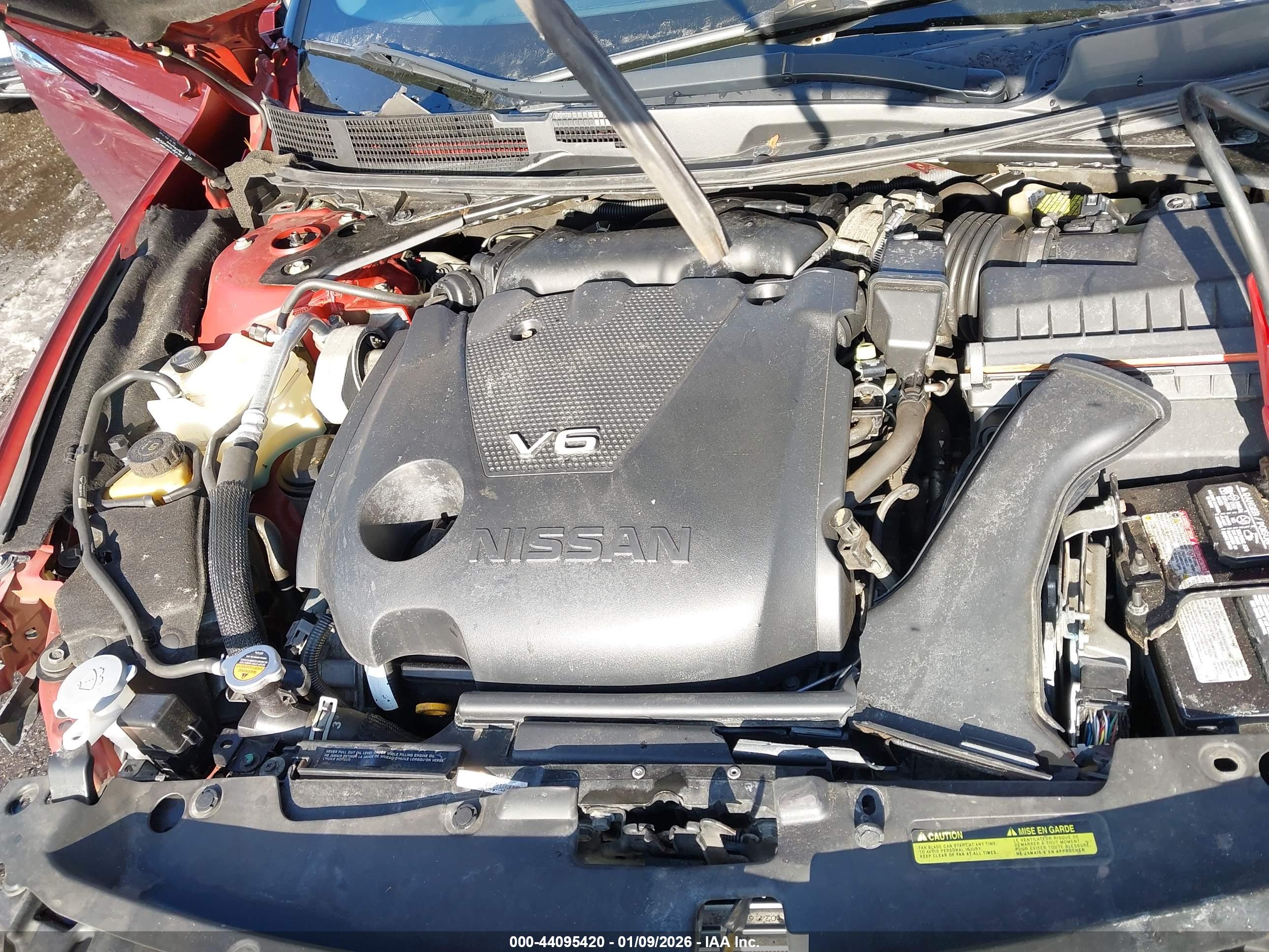 NISSAN MAXIMA image 10