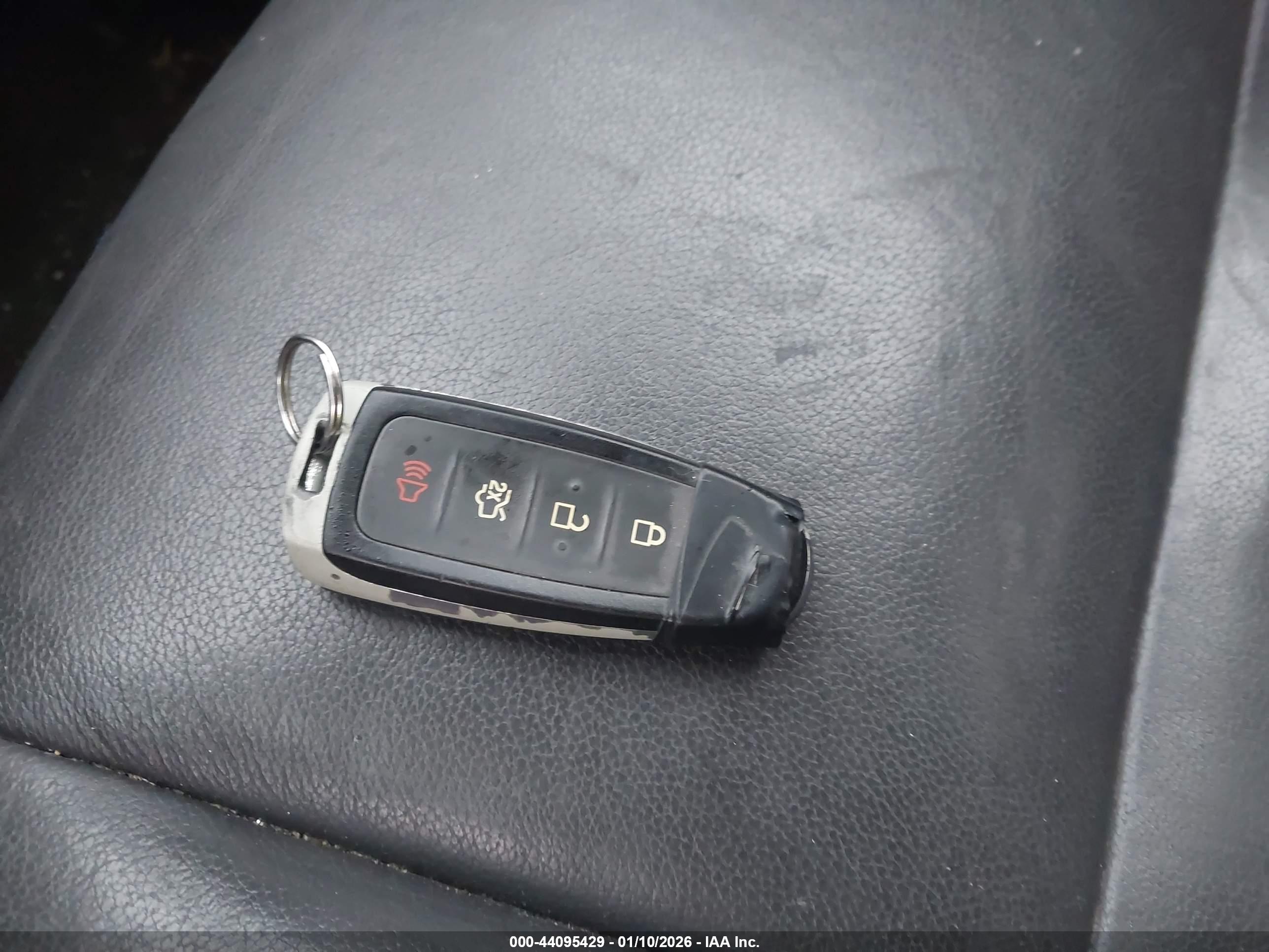 FORD ESCAPE image 11
