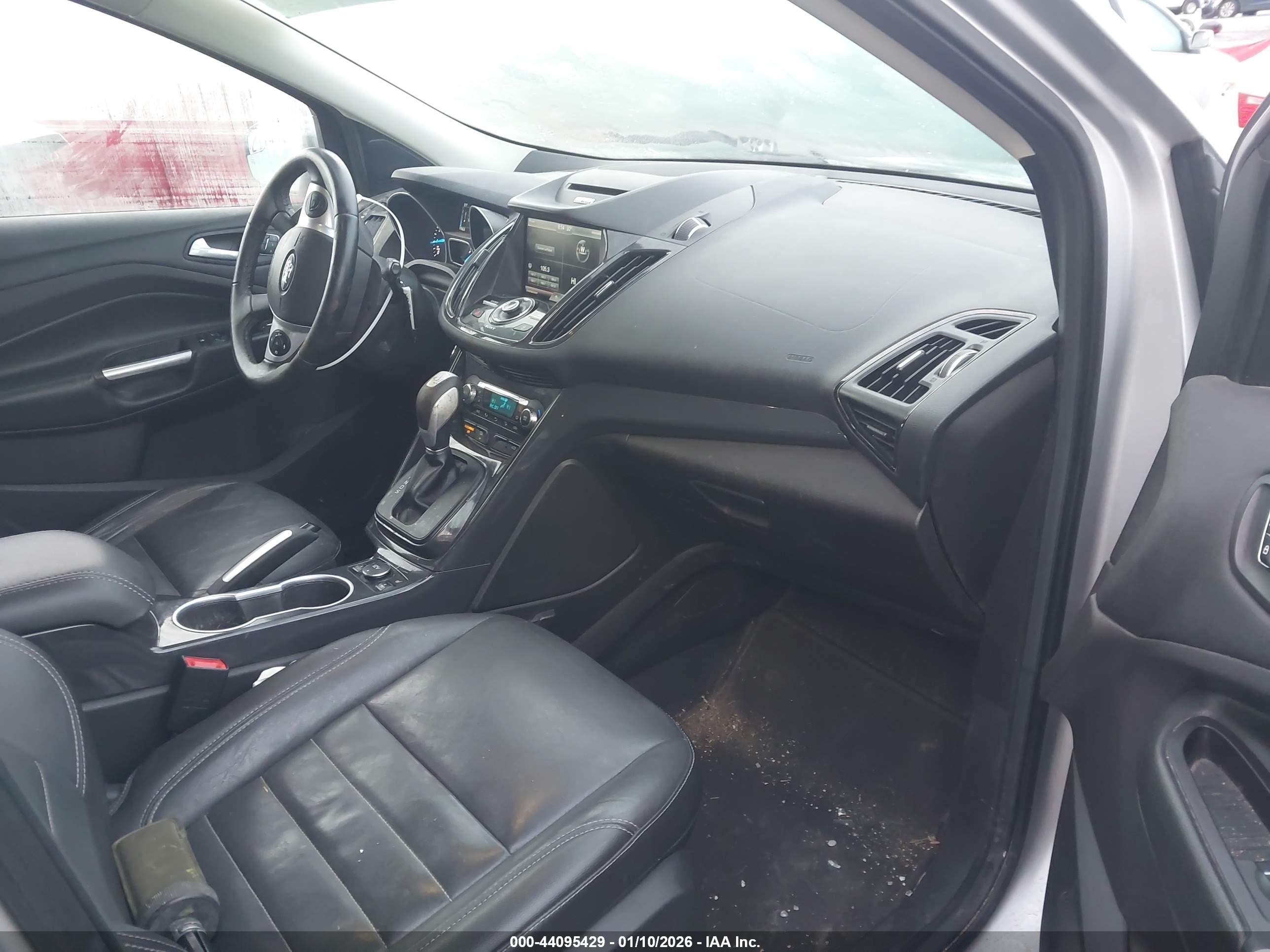 FORD ESCAPE image 5