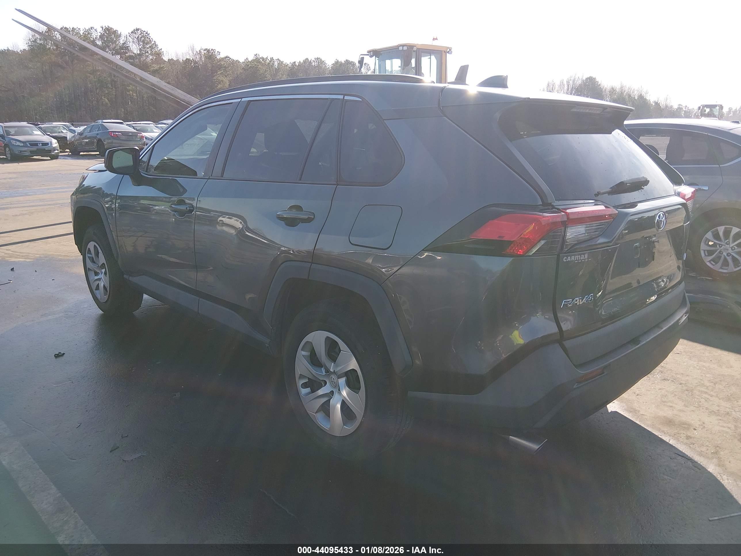 TOYOTA RAV4 image 3