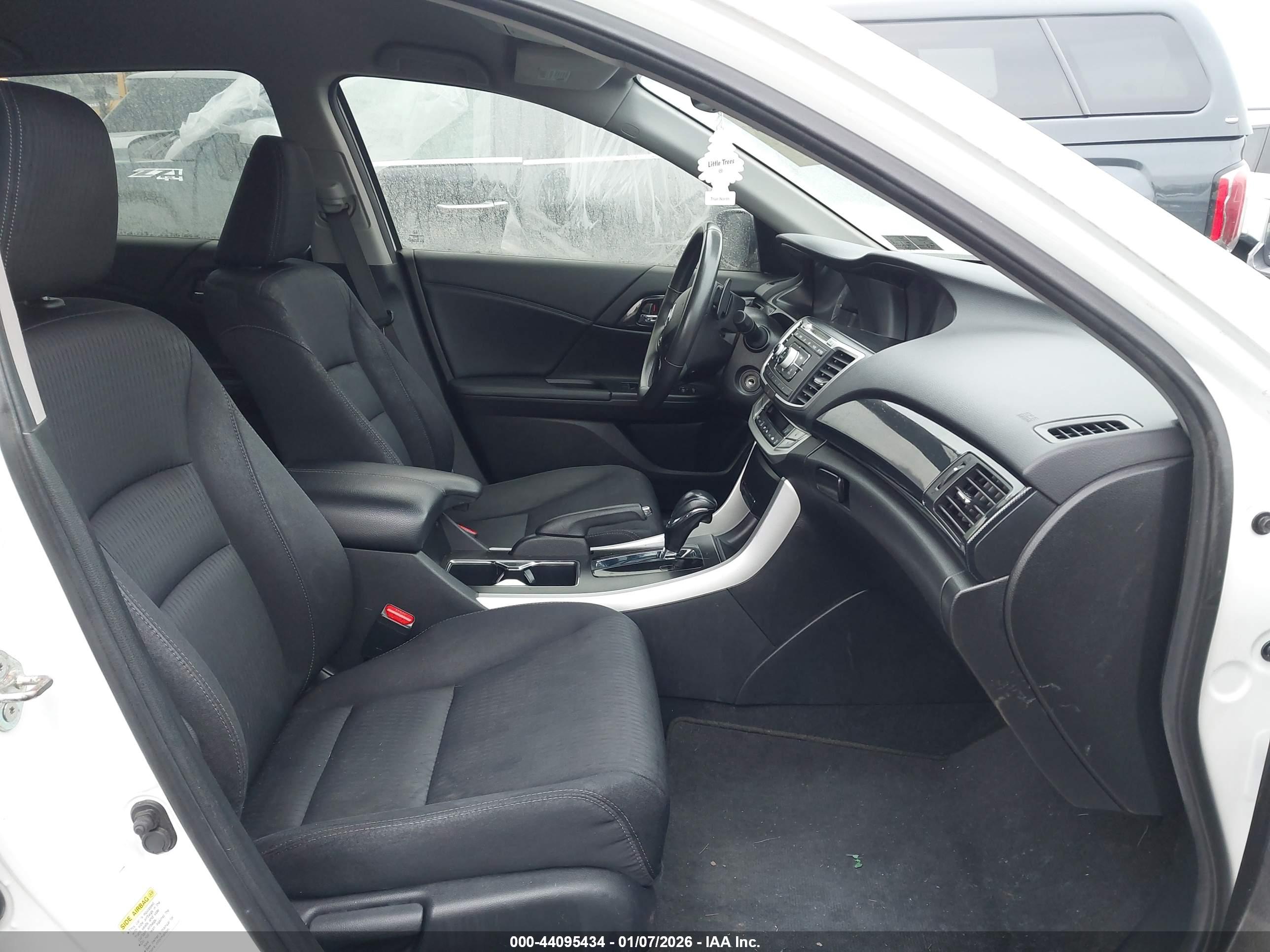 HONDA ACCORD image 5