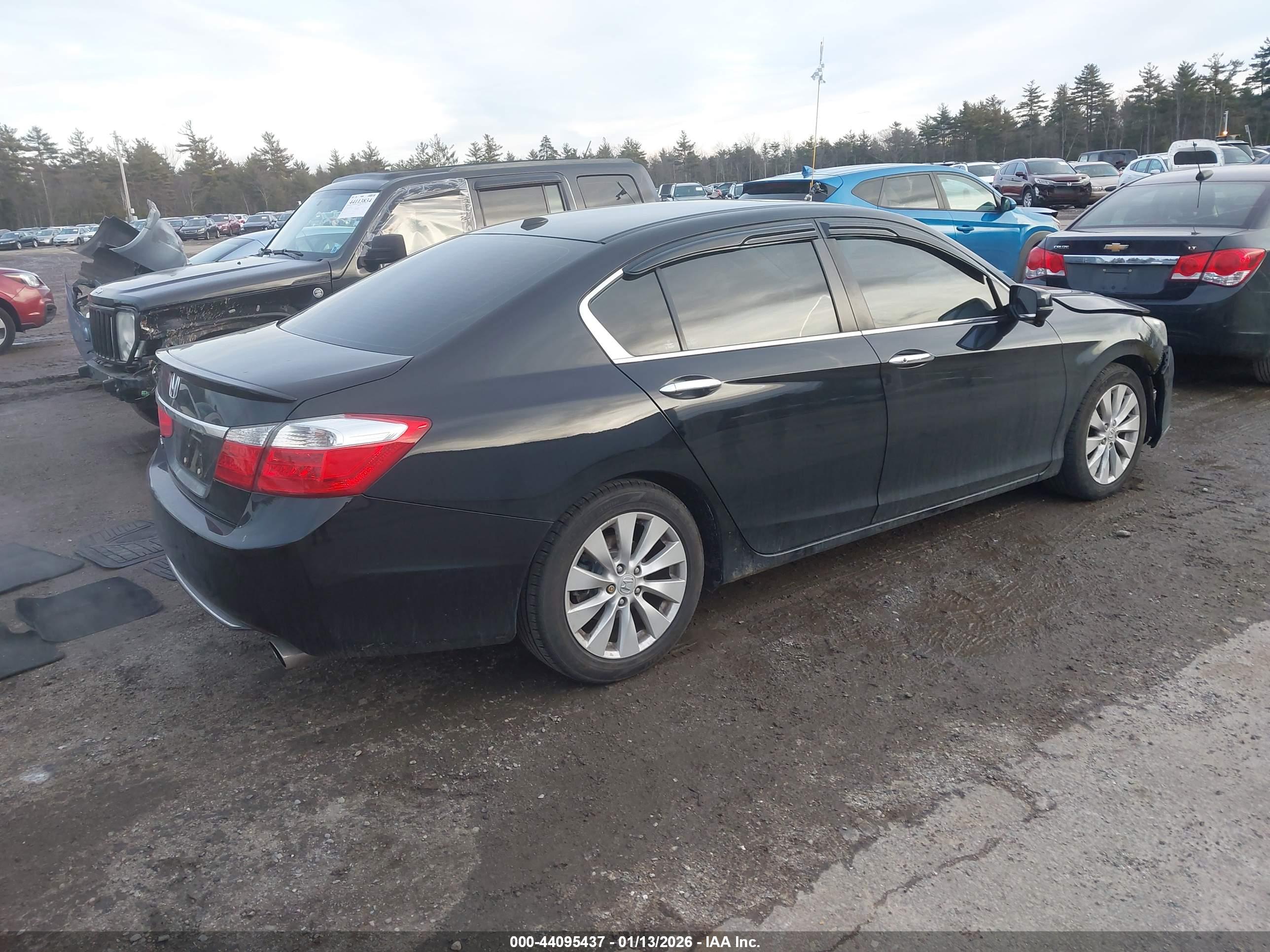 HONDA ACCORD image 4