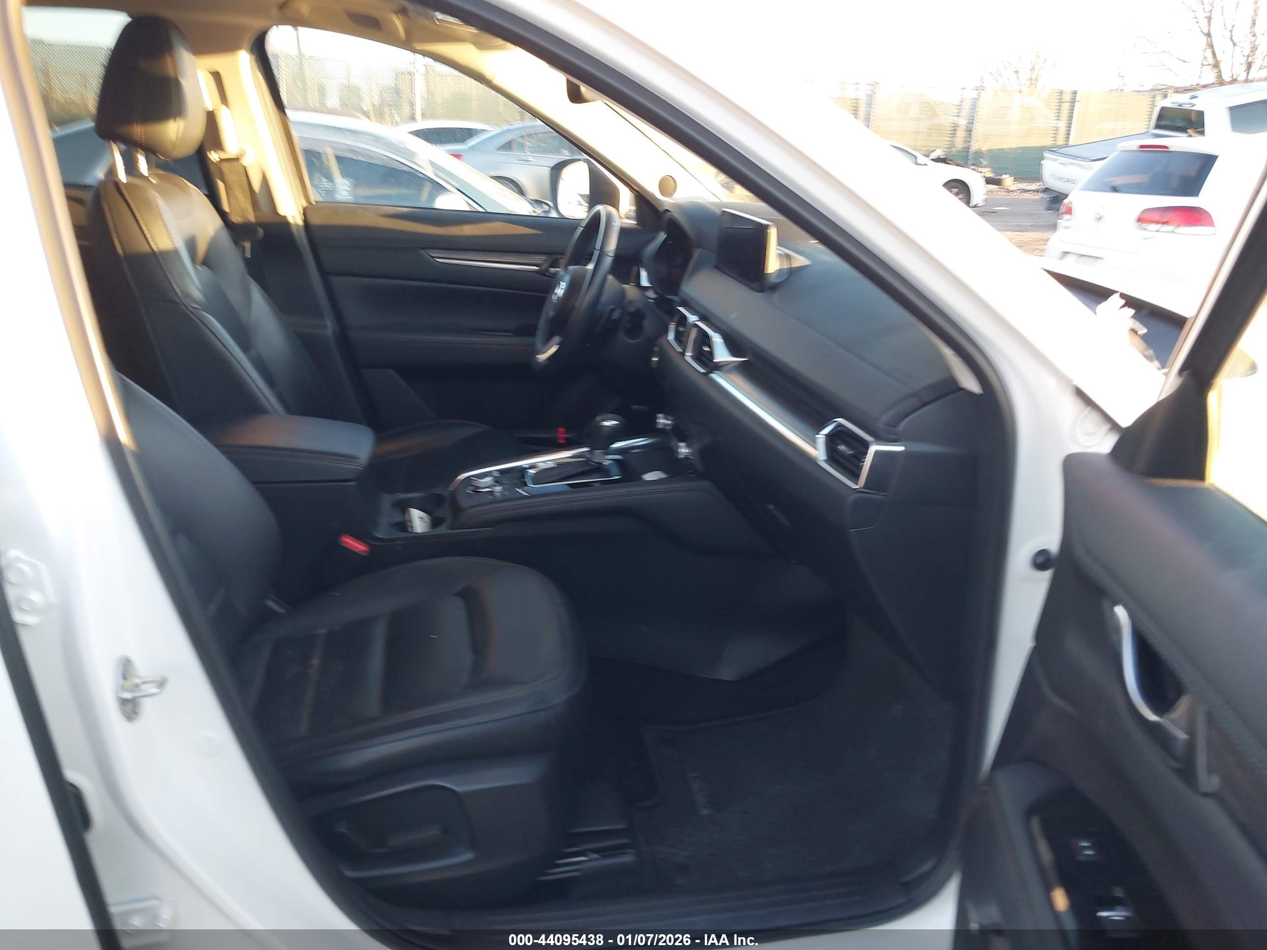 MAZDA CX-5 image 5