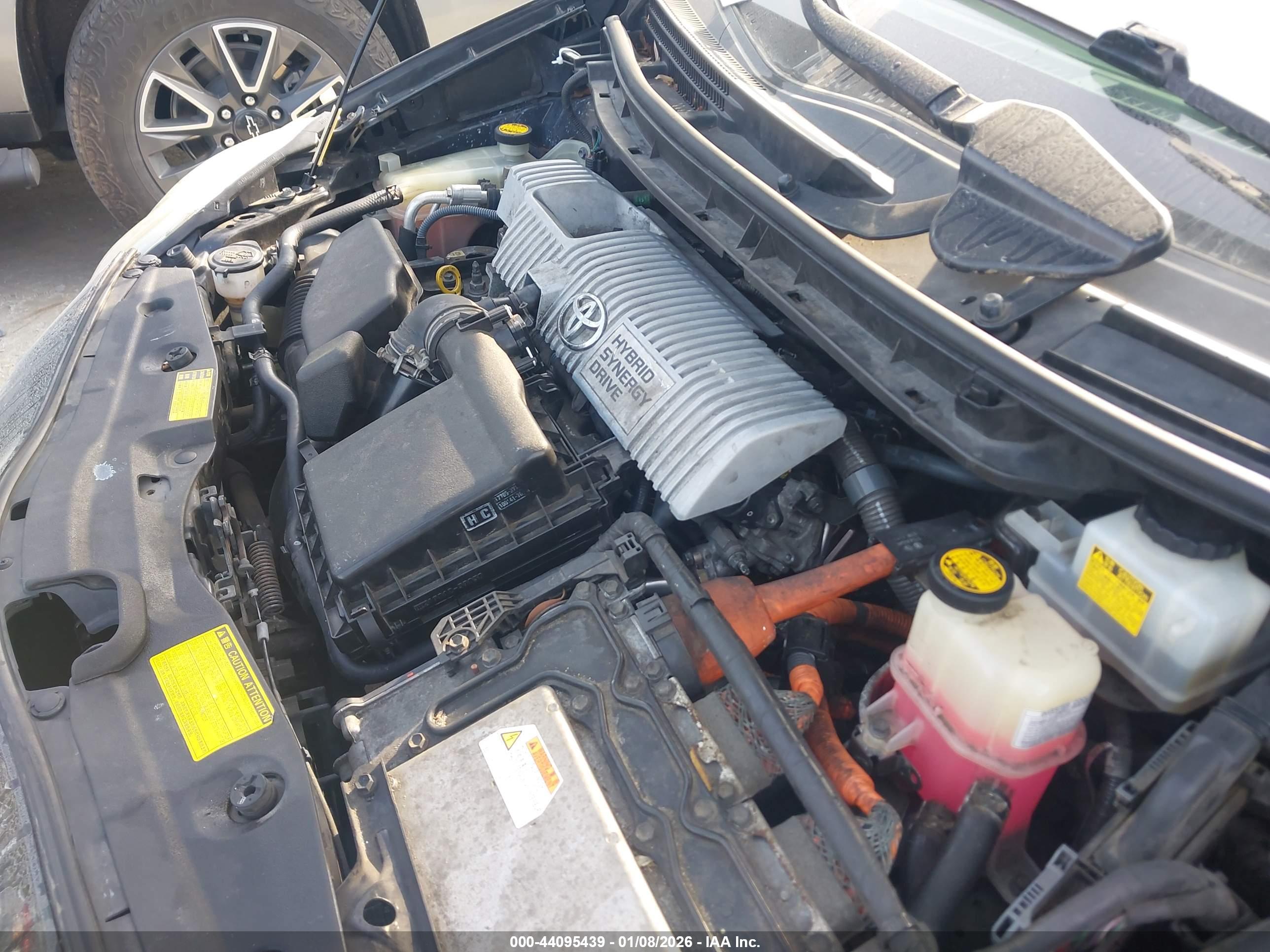 TOYOTA PRIUS image 10