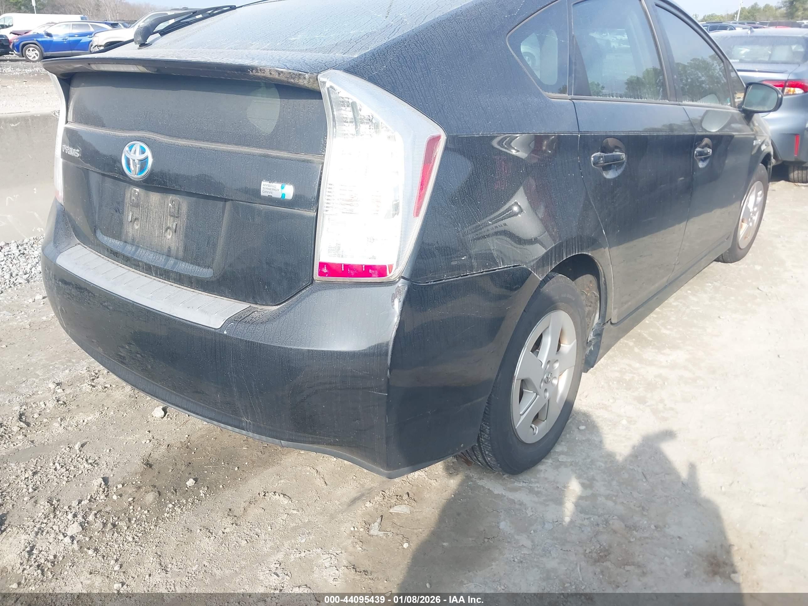 TOYOTA PRIUS image 6