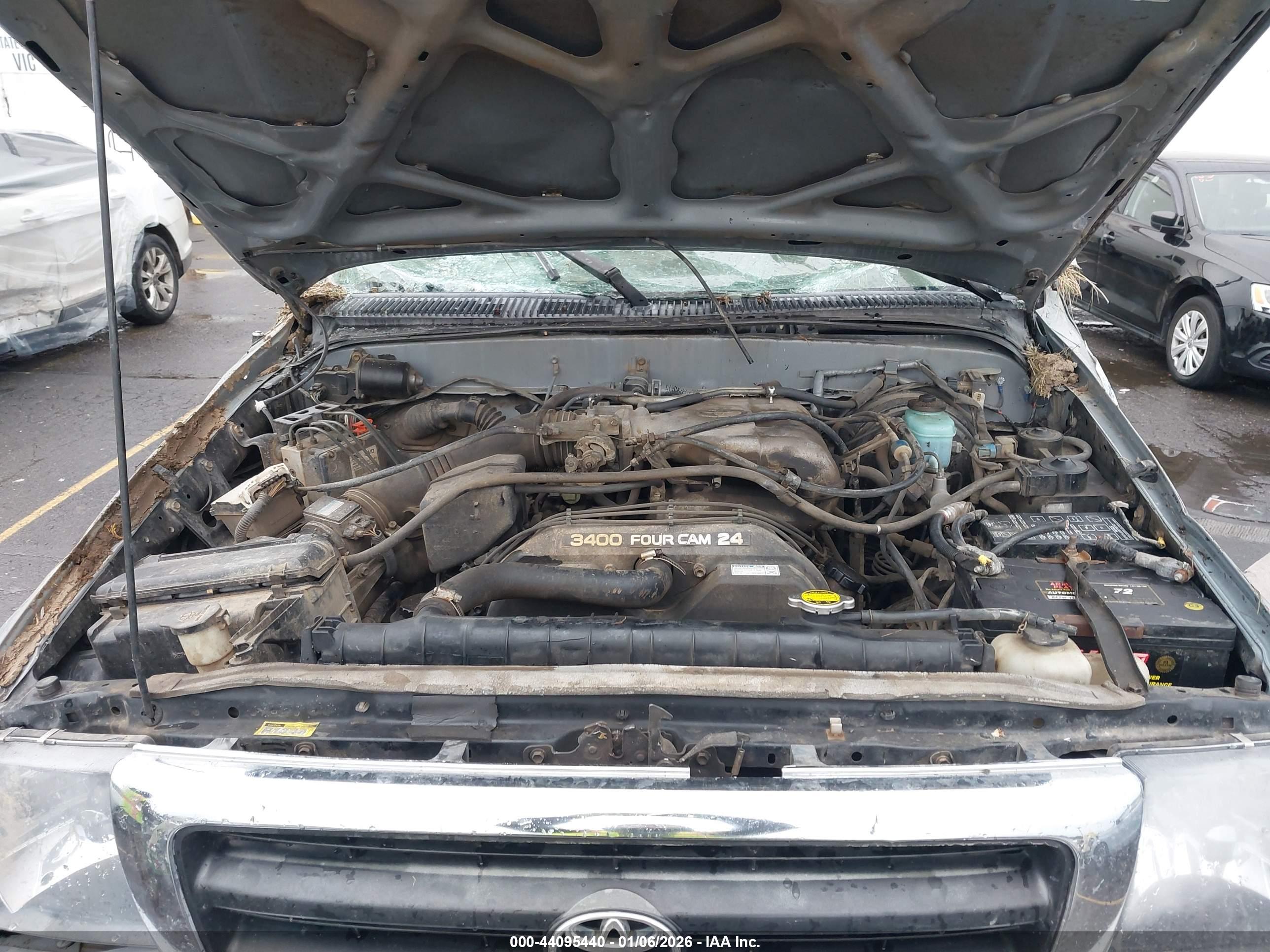 TOYOTA TACOMA image 10