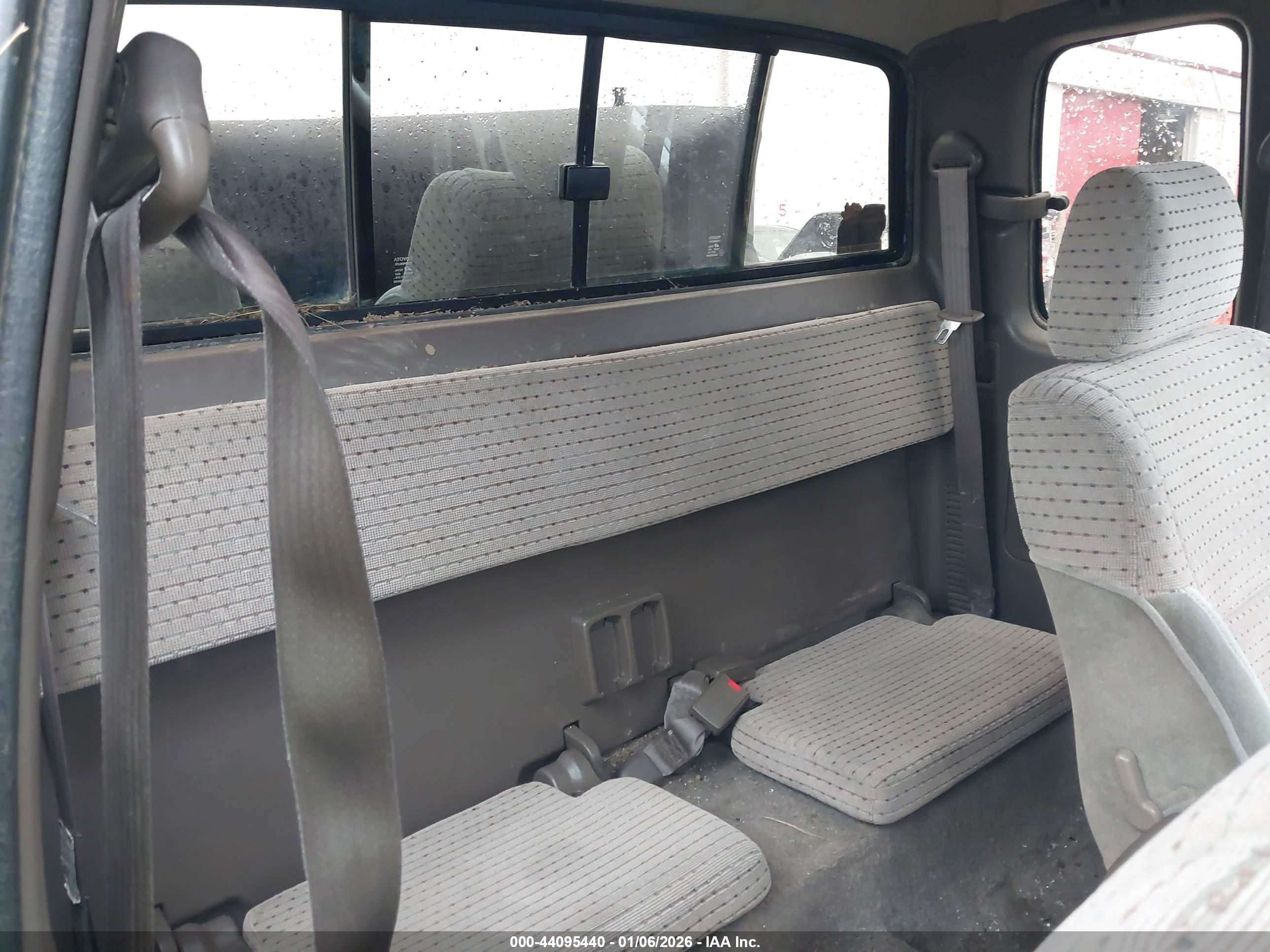 TOYOTA TACOMA image 8