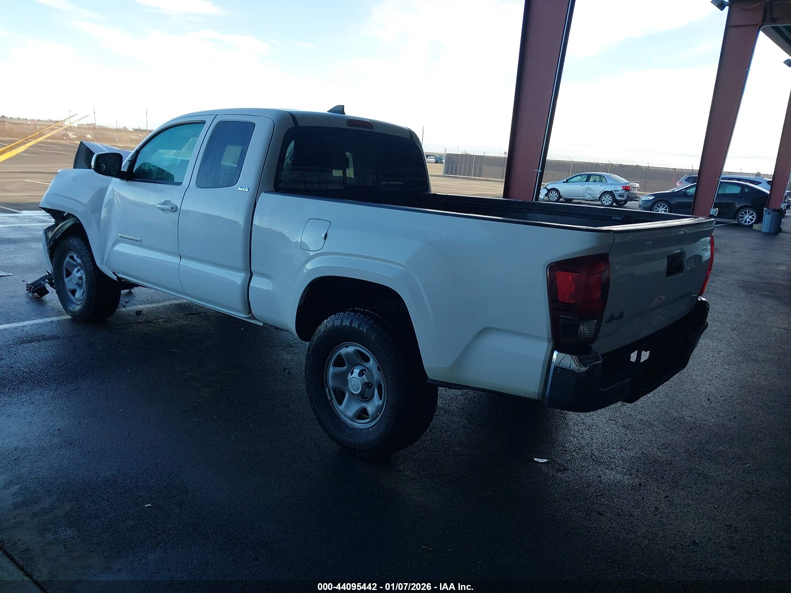 TOYOTA TACOMA image 3