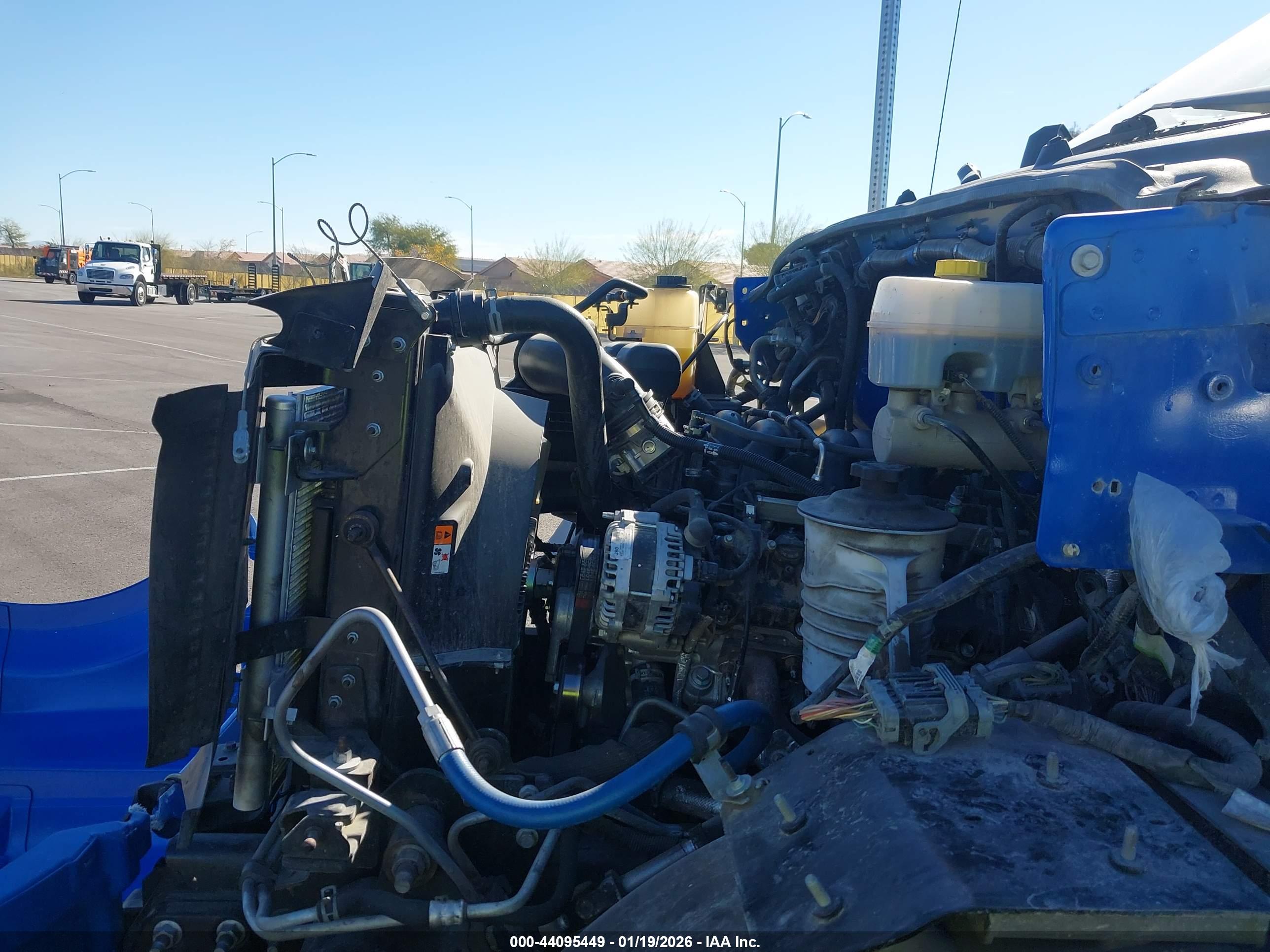 FORD F-650 image 10