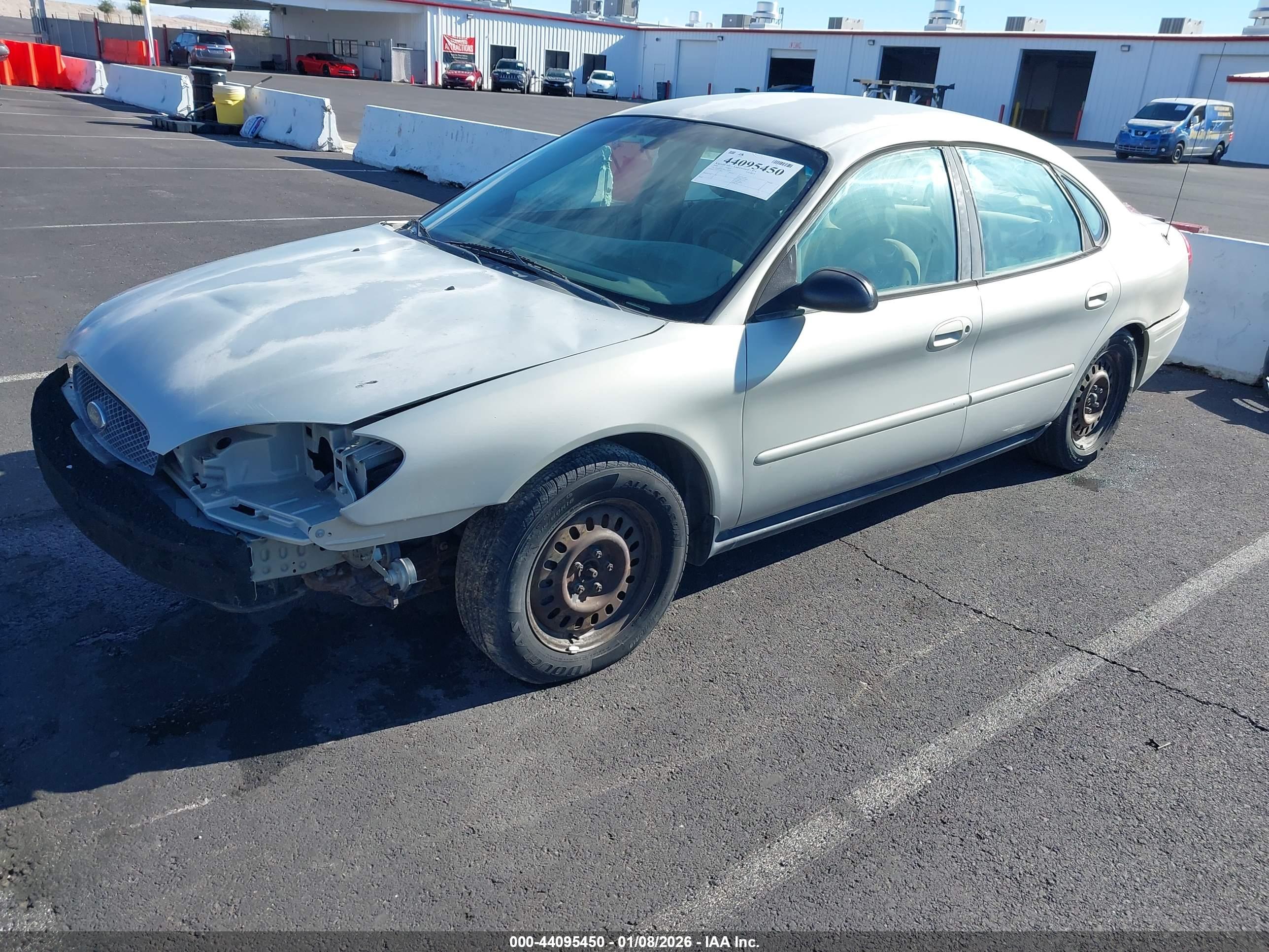 FORD TAURUS image 2