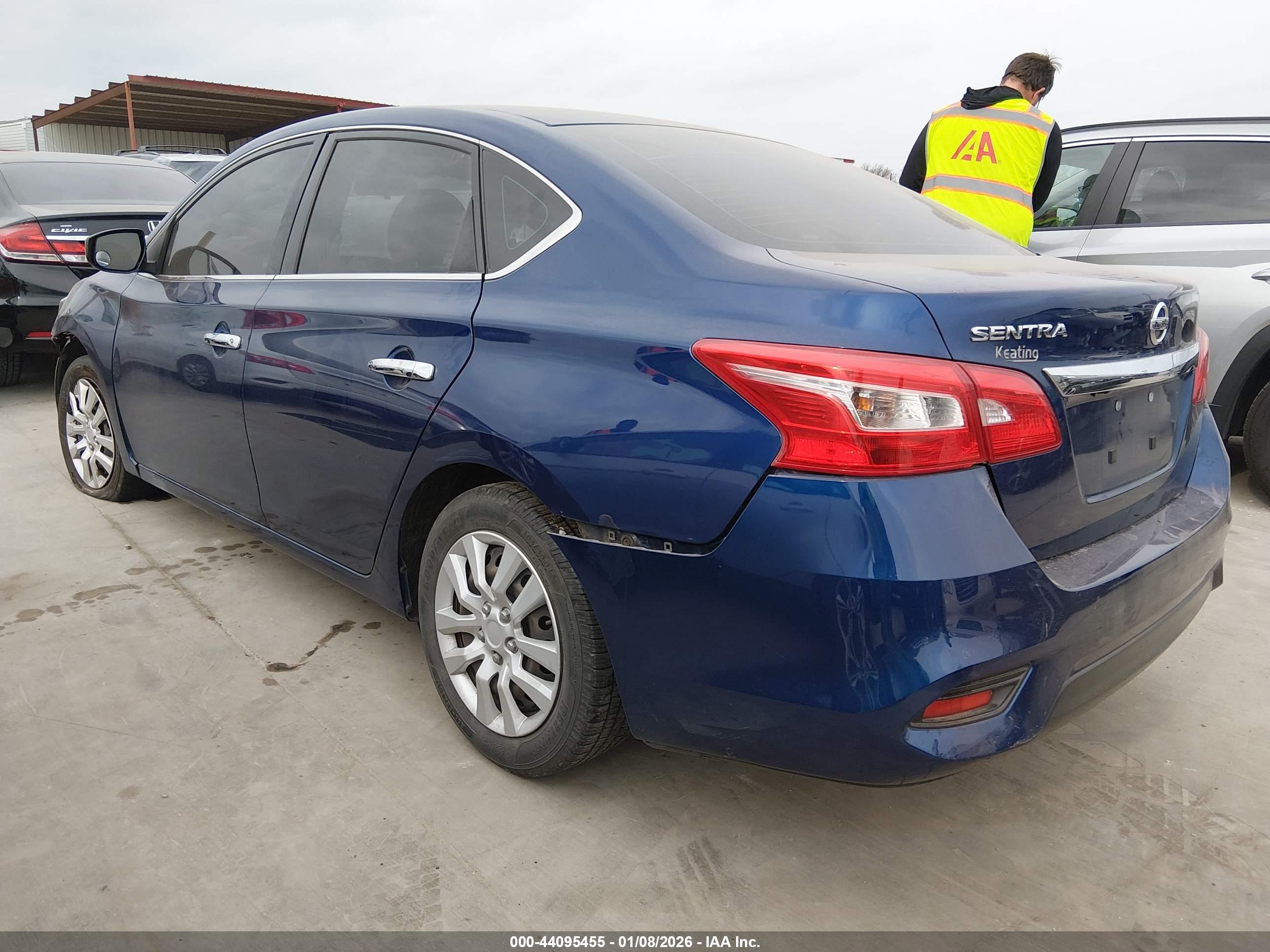 NISSAN SENTRA image 3