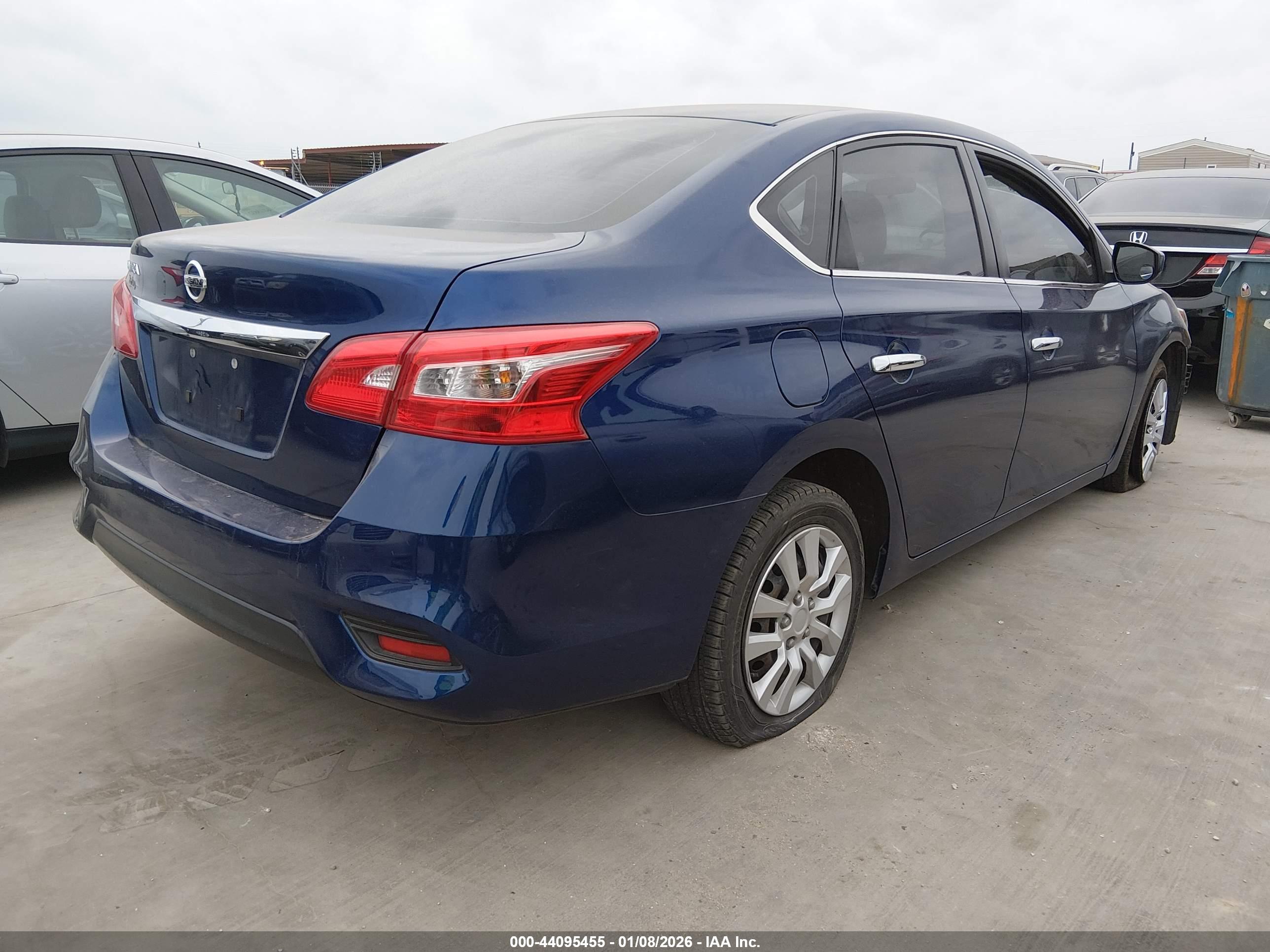 NISSAN SENTRA image 4