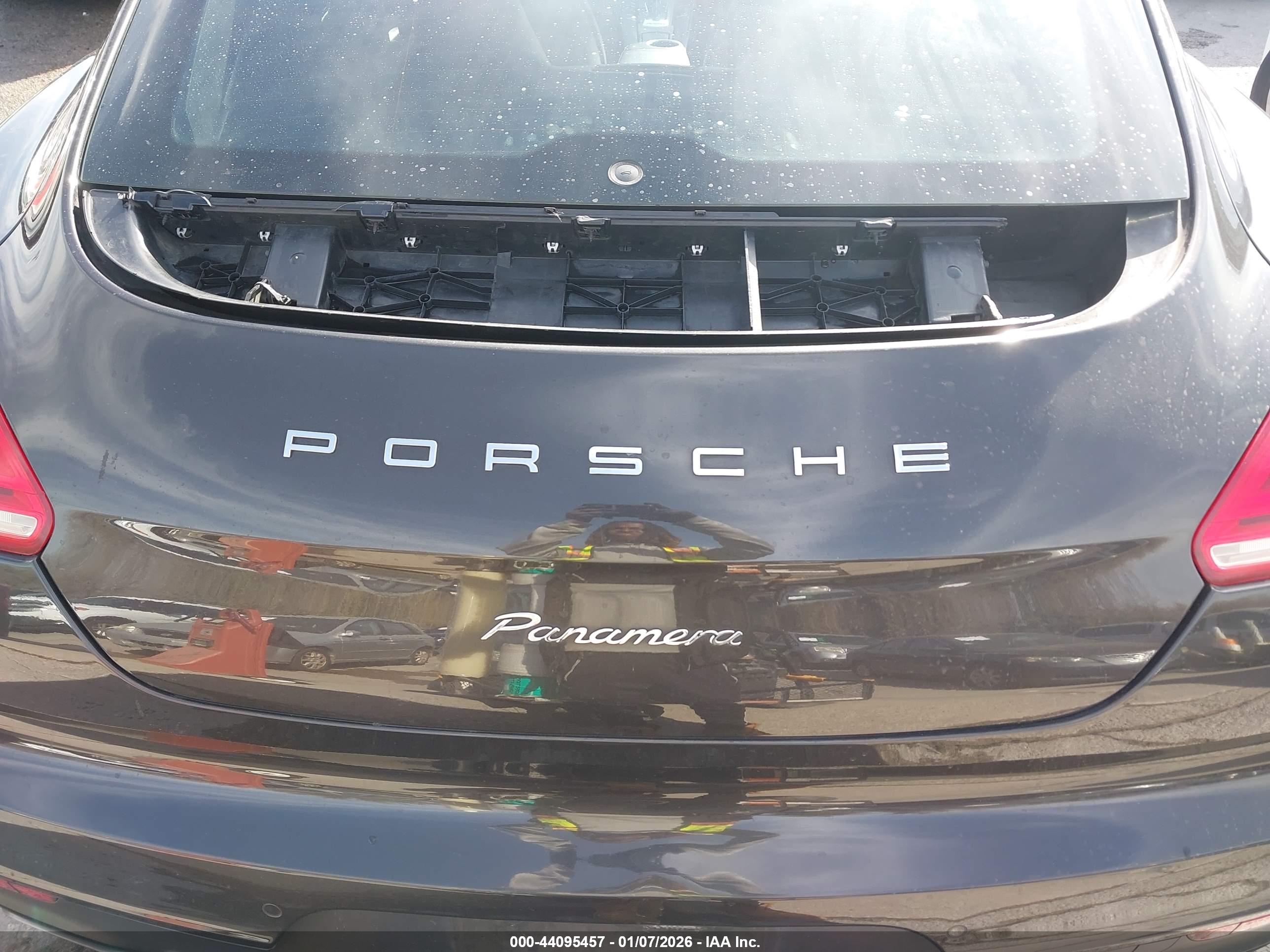 PORSCHE PANAMERA image 6