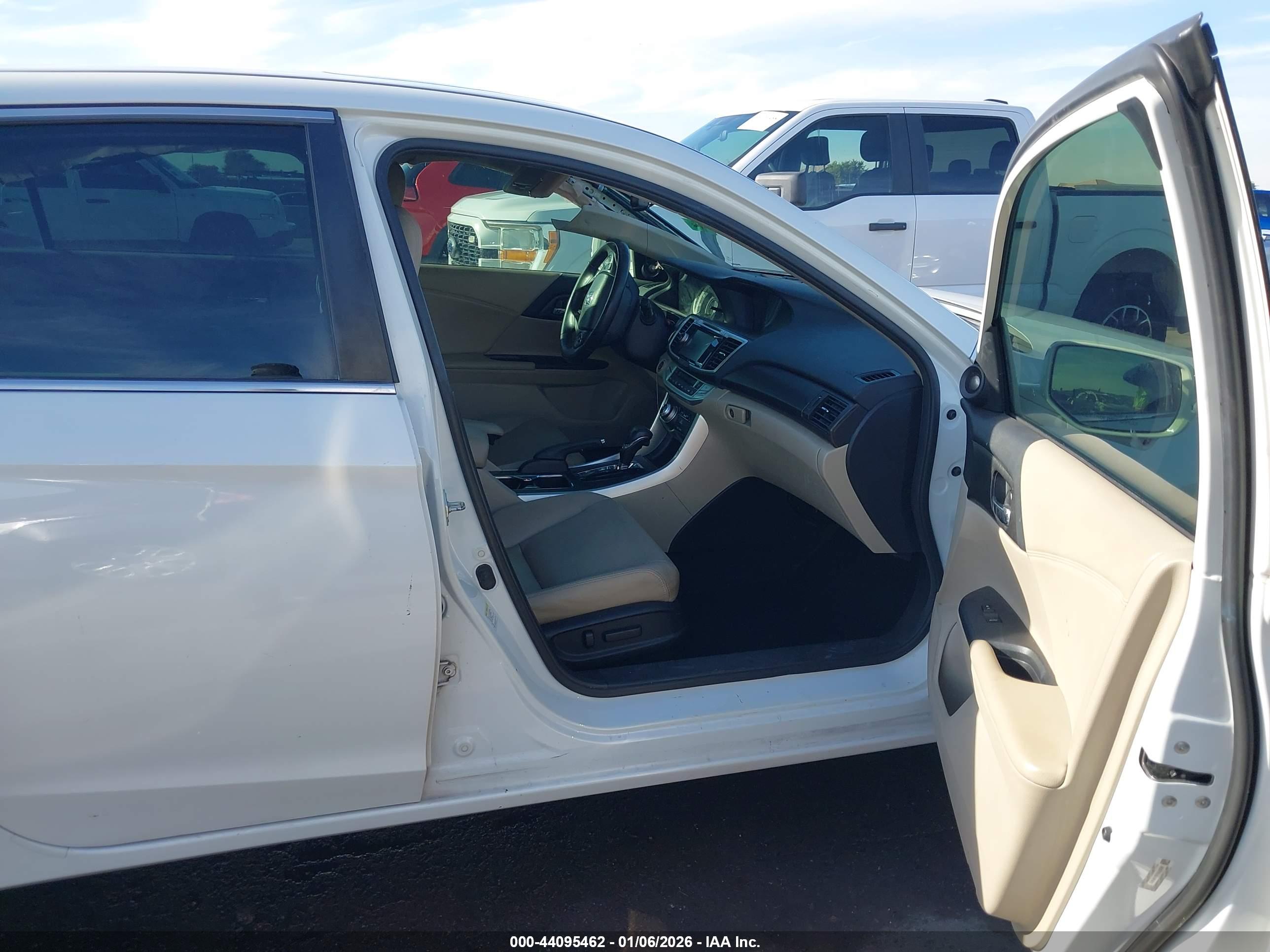 HONDA ACCORD image 5