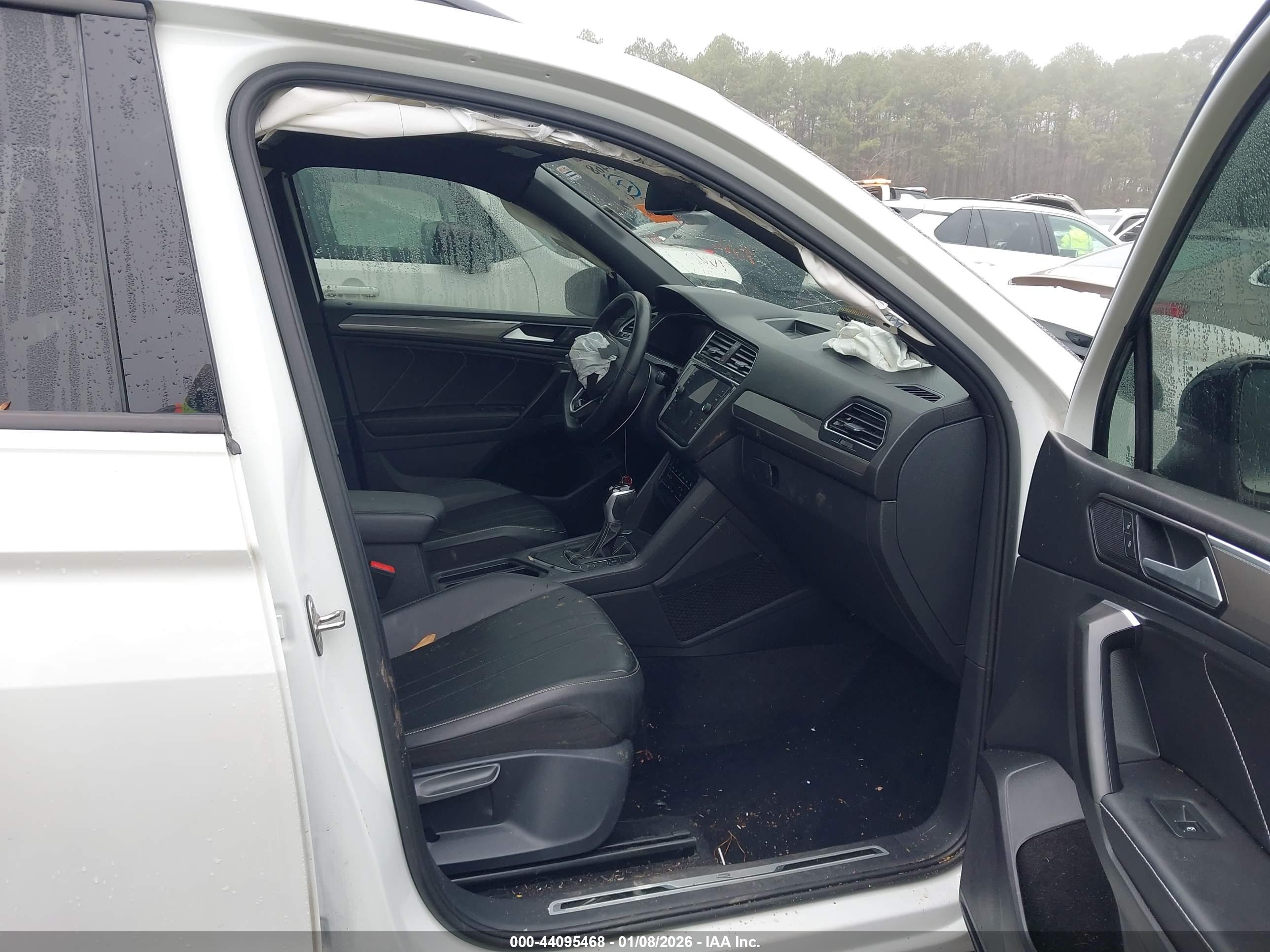 VOLKSWAGEN TIGUAN image 5