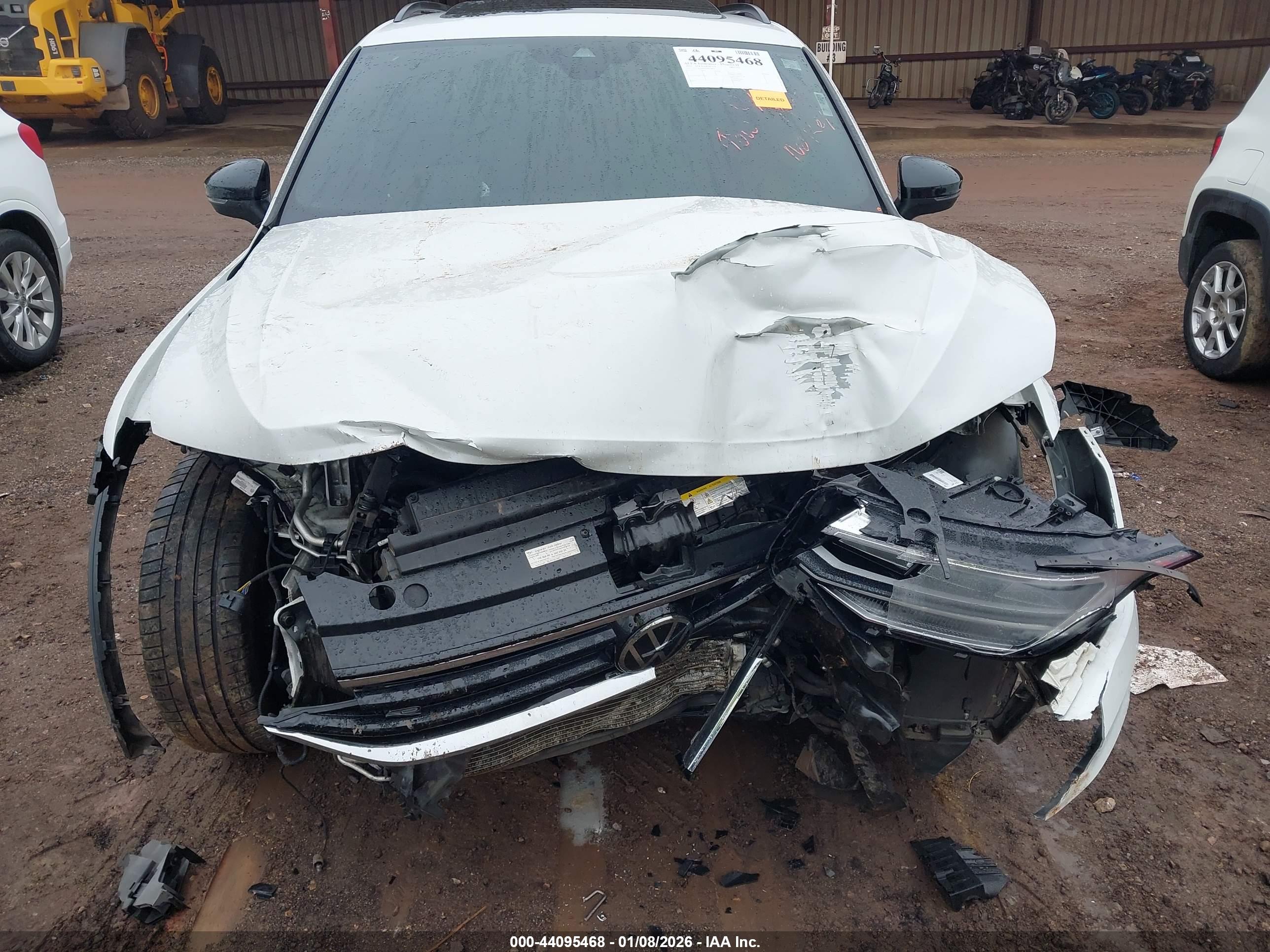 VOLKSWAGEN TIGUAN image 6