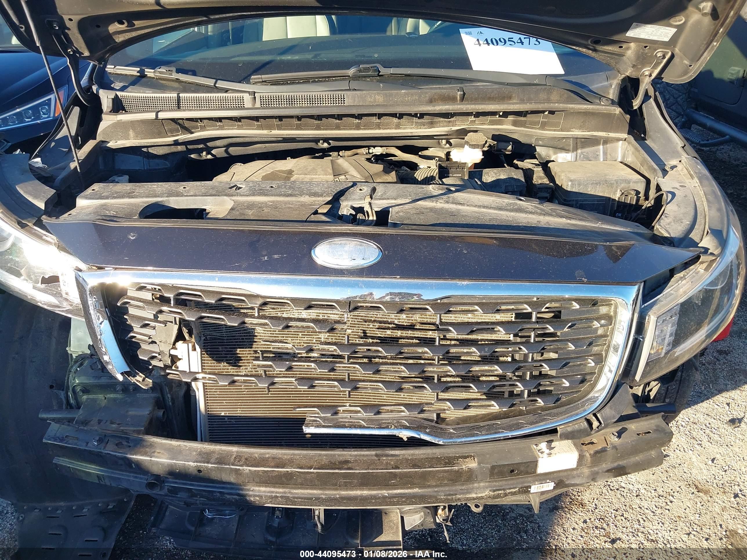 KIA SEDONA image 10