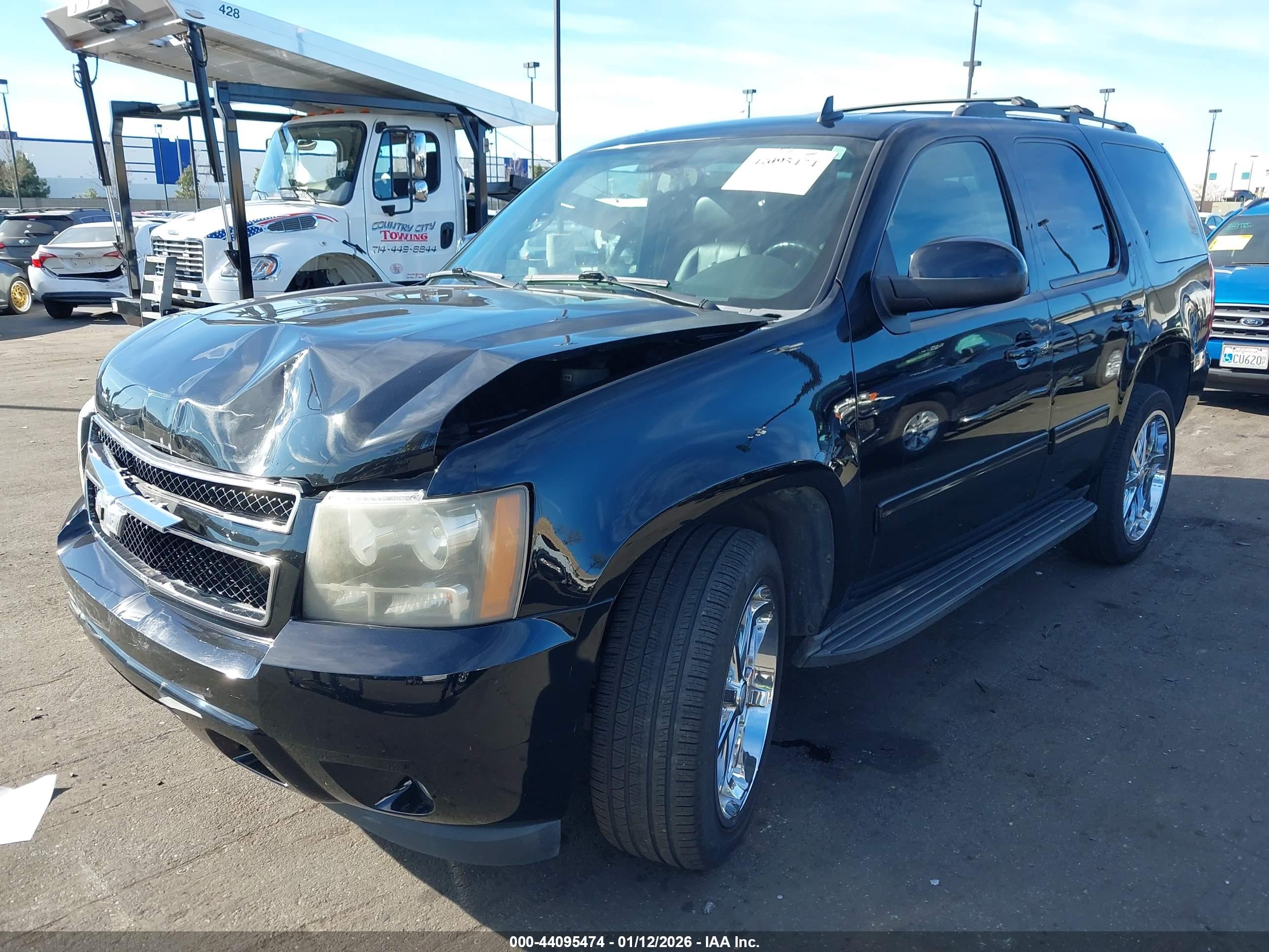 CHEVROLET TAHOE image 2
