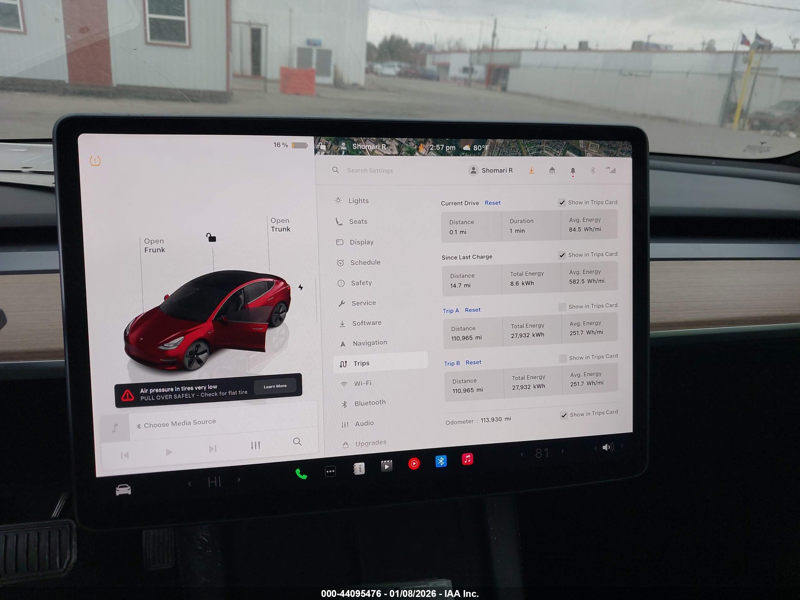 TESLA MODEL image 7
